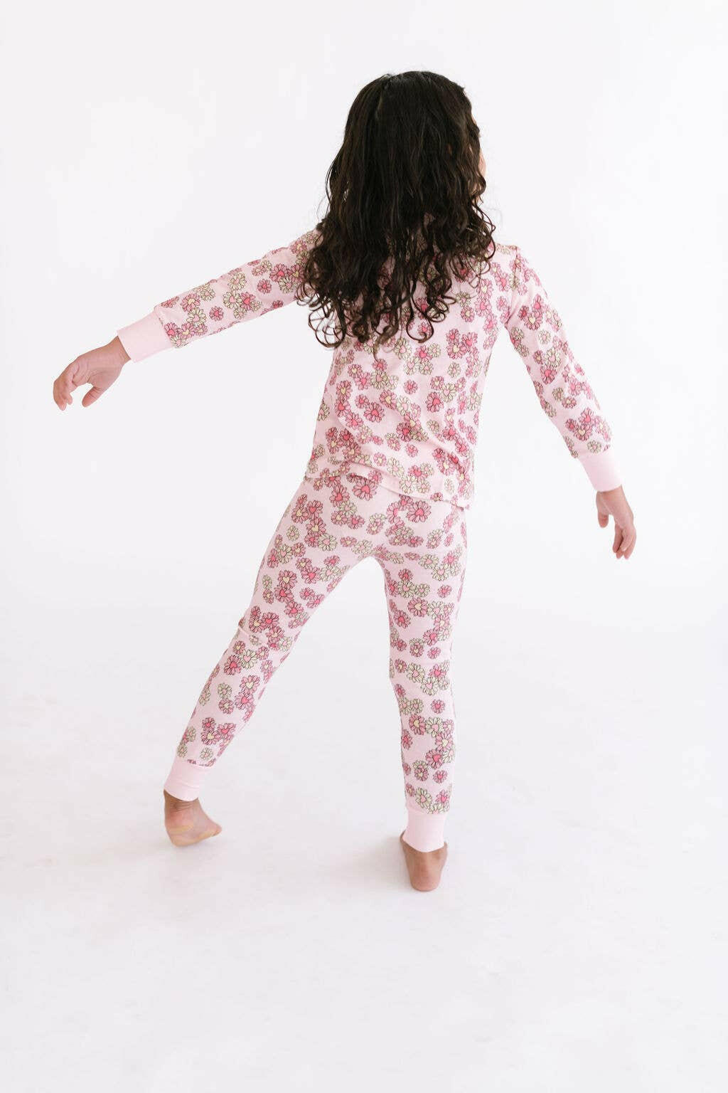 2 Piece Pajama Set in Wild Daisy Heart Ollie Jay