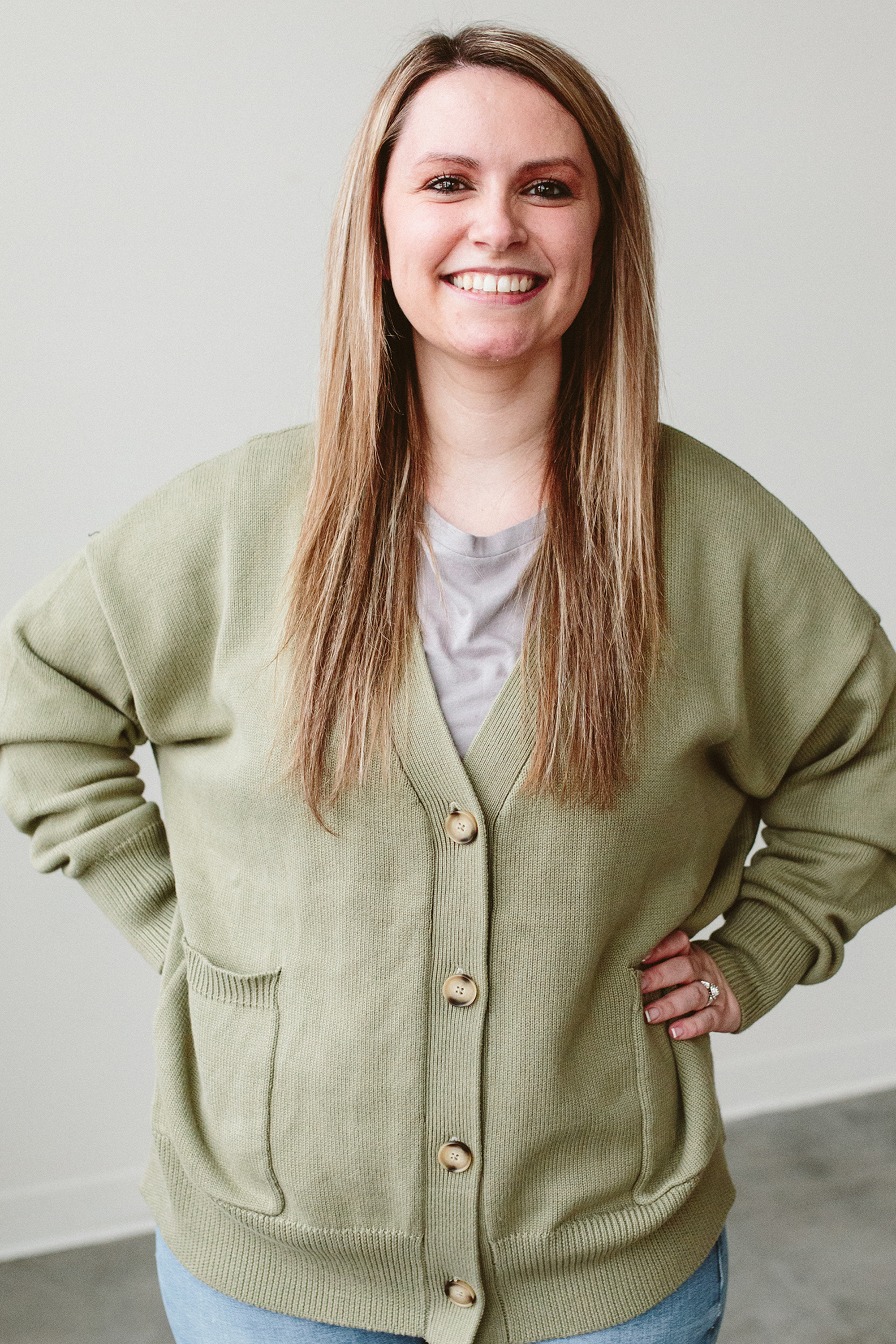 WOMENS KNIT BUTTON-UP SWEATER | ARTICHOKE womens apparel goumikids