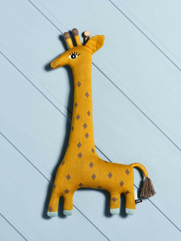 Noah Giraffe Cushion - Curry Stuffies OYOY