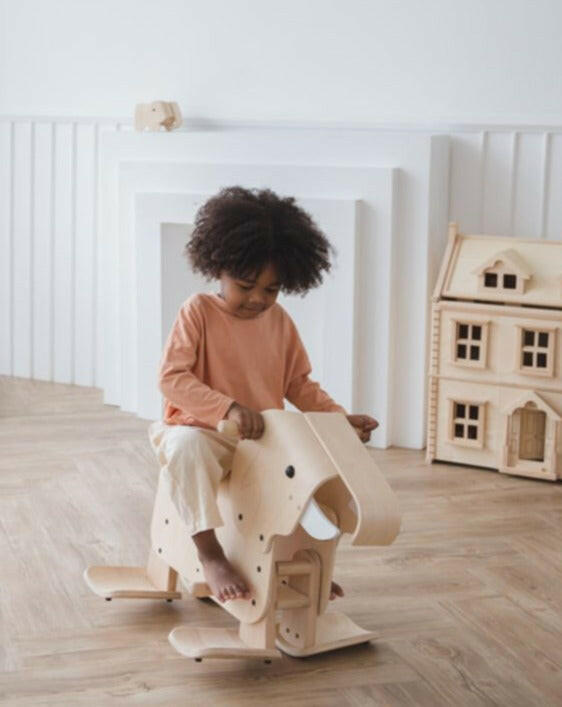 Walking Elephant PlanToys