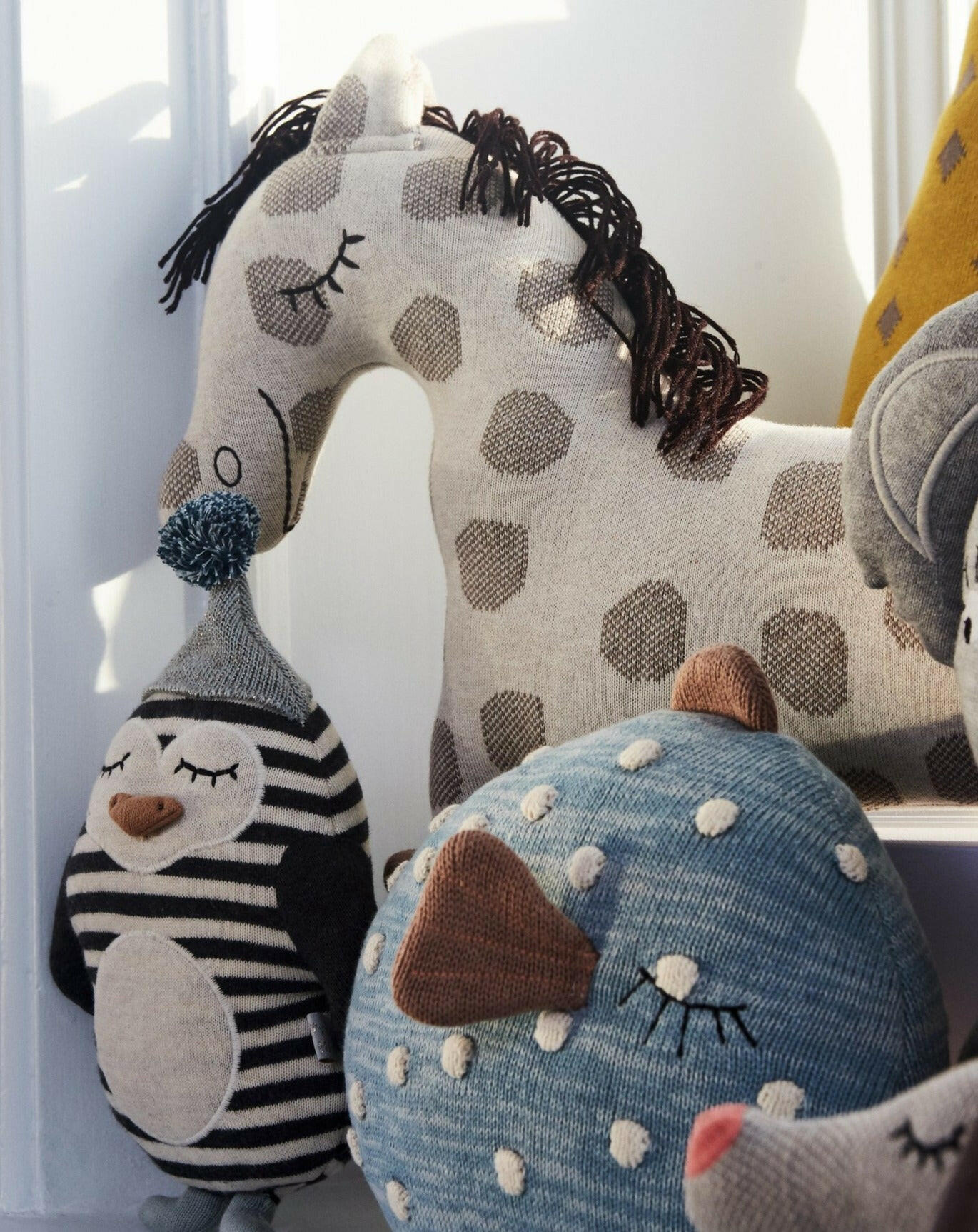Horse Pippa Cushion - Beige / Brown Stuffies OYOY