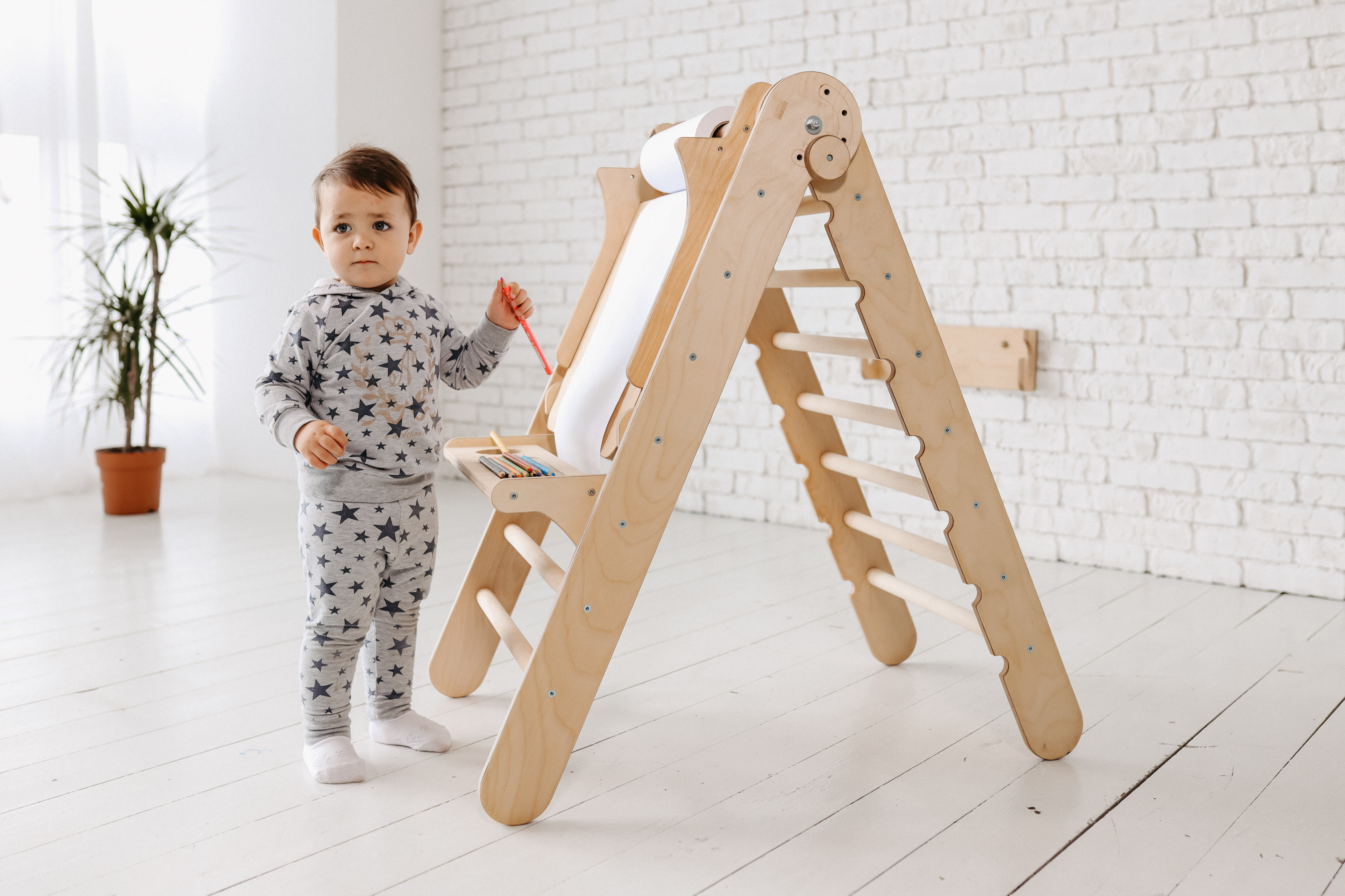 Art Addition to the Triangle Ladder Ladder Accessories Goodevas