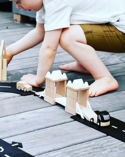 Machi Tower Bridge Kids Toys kiko+ and gg*