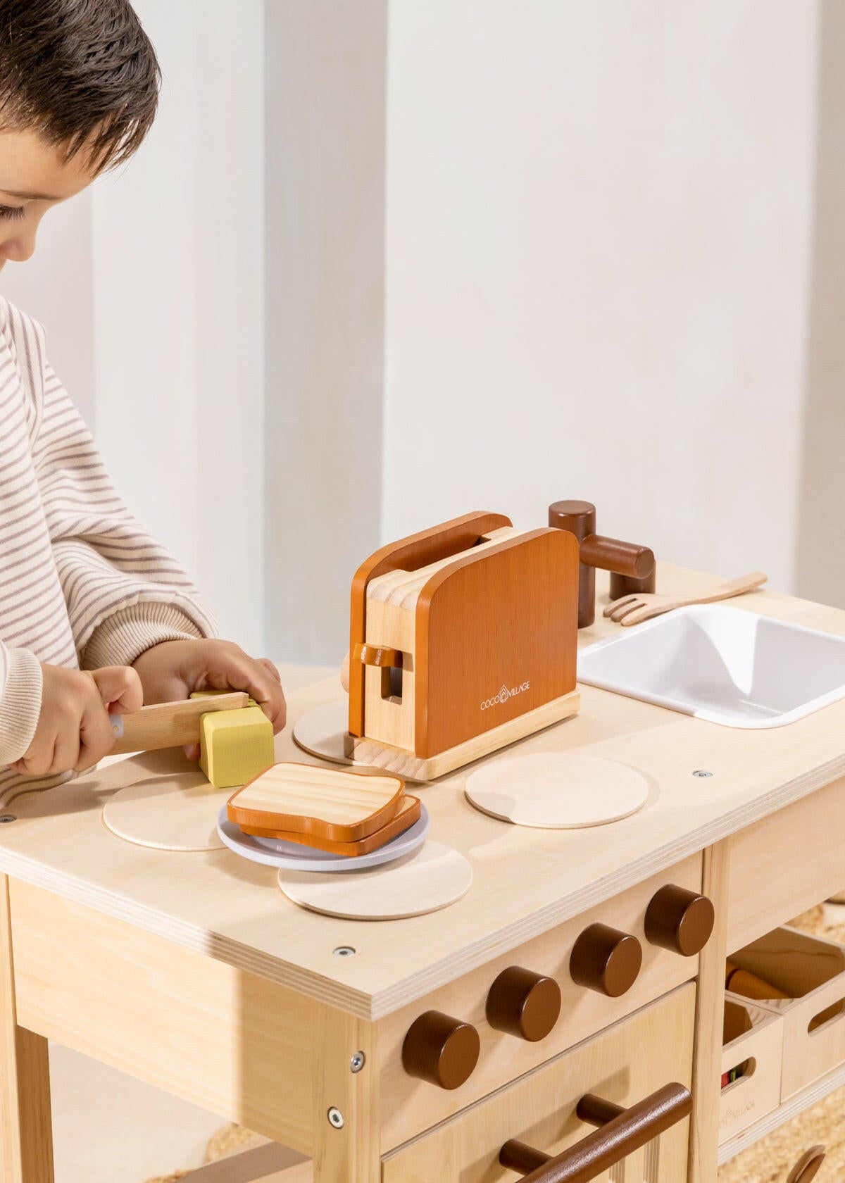 Wooden Toaster - Tera Play Kitchen Coco Village