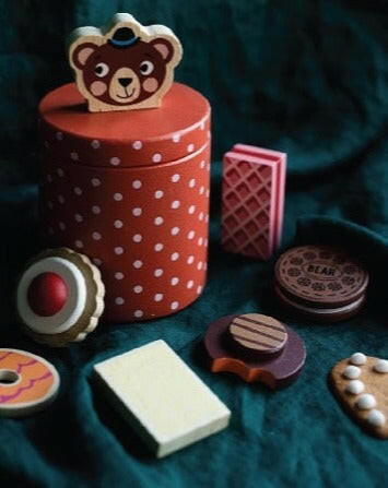 Bear's Biscuit Barrel Wooden Toys Tender Leaf