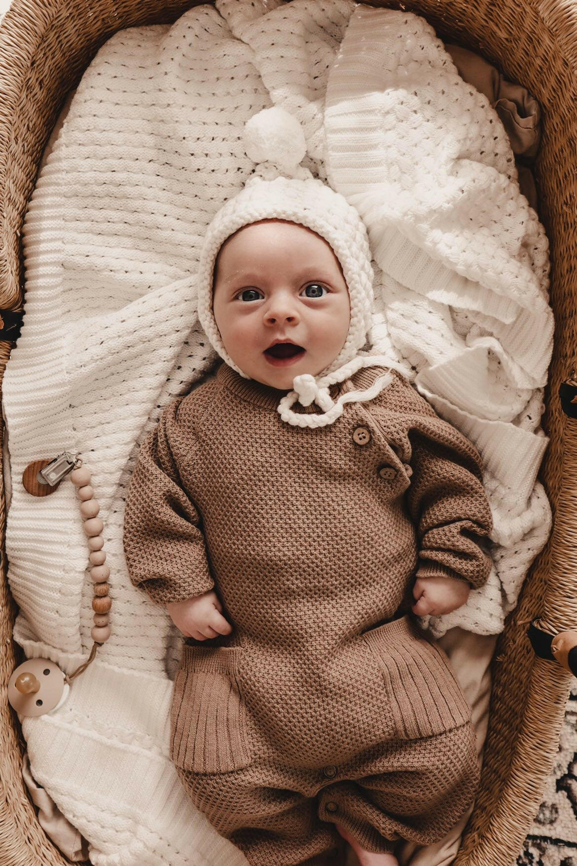 Chunky Knit Bonnet - White Luna + Luca