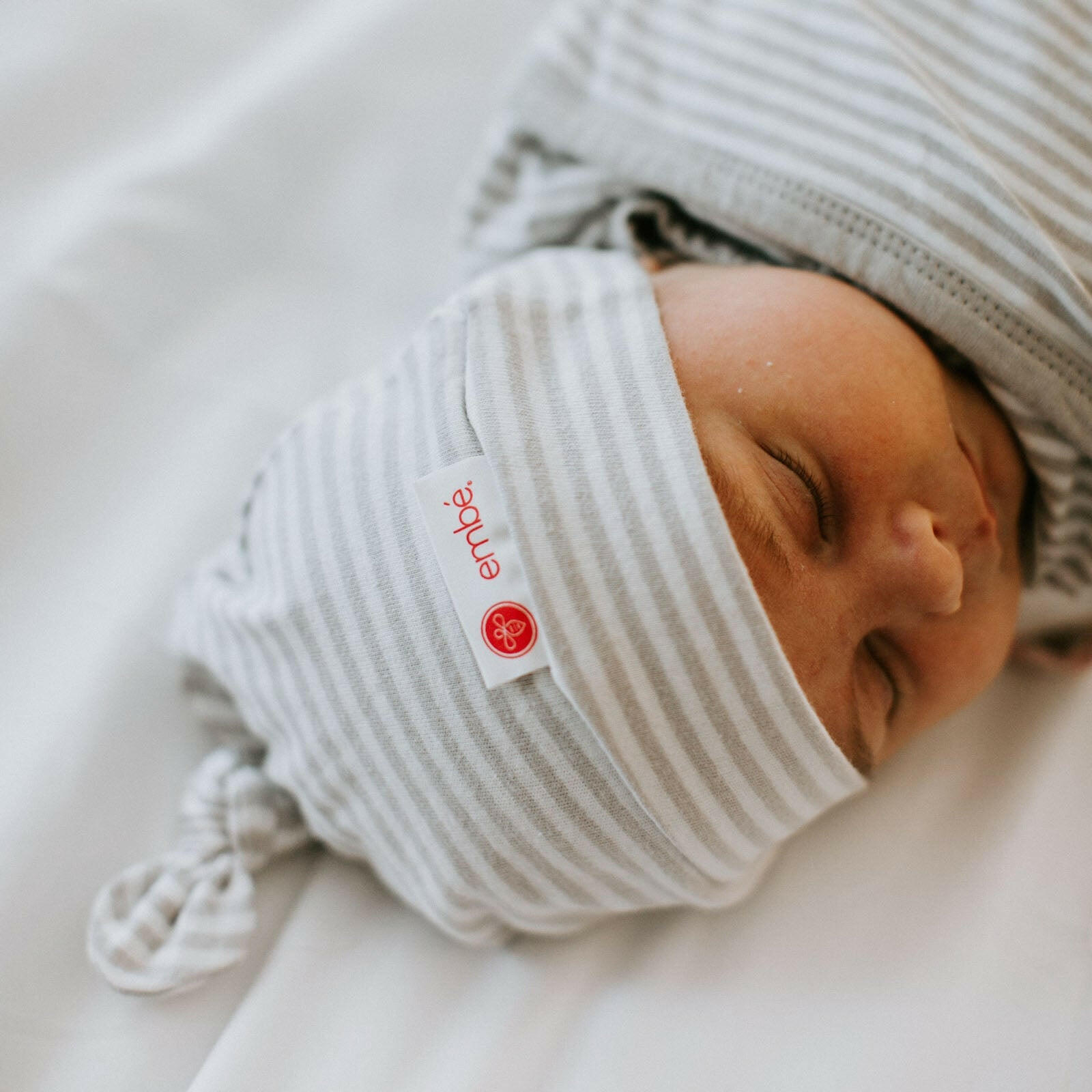 Hat + Swaddle Wrap Bundle Swaddling Blankets embé®