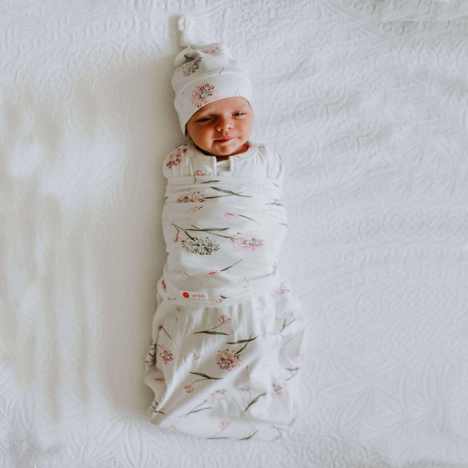 Hat + Swaddle Wrap Bundle Swaddling Blankets embé®