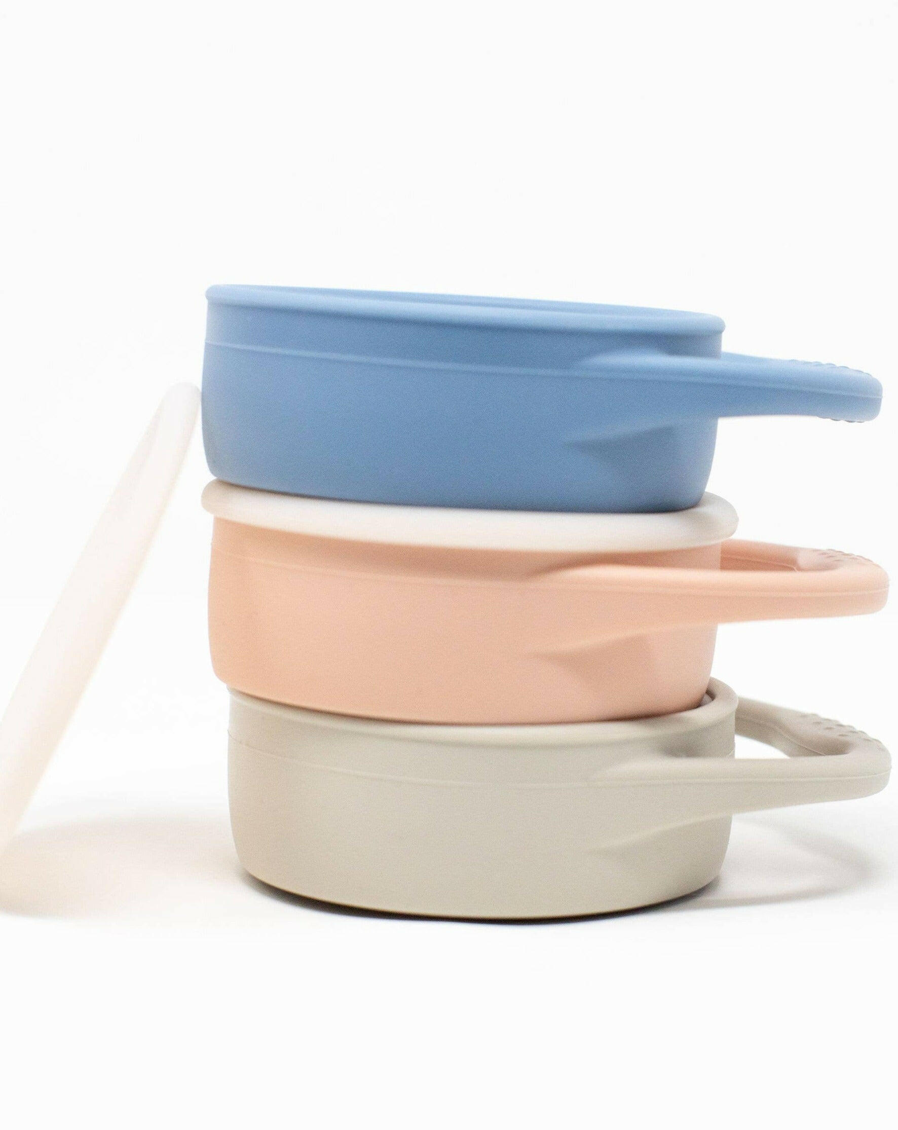 Silicone Collapsible Snack Cup Feeding Three Hearts