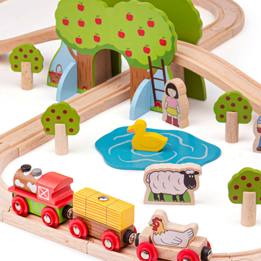 Farm Train Set by Bigjigs Toys US Bigjigs Toys US