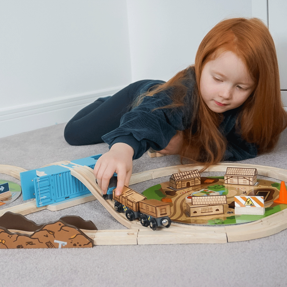 Construction Train Set by Bigjigs Toys US Bigjigs Toys US