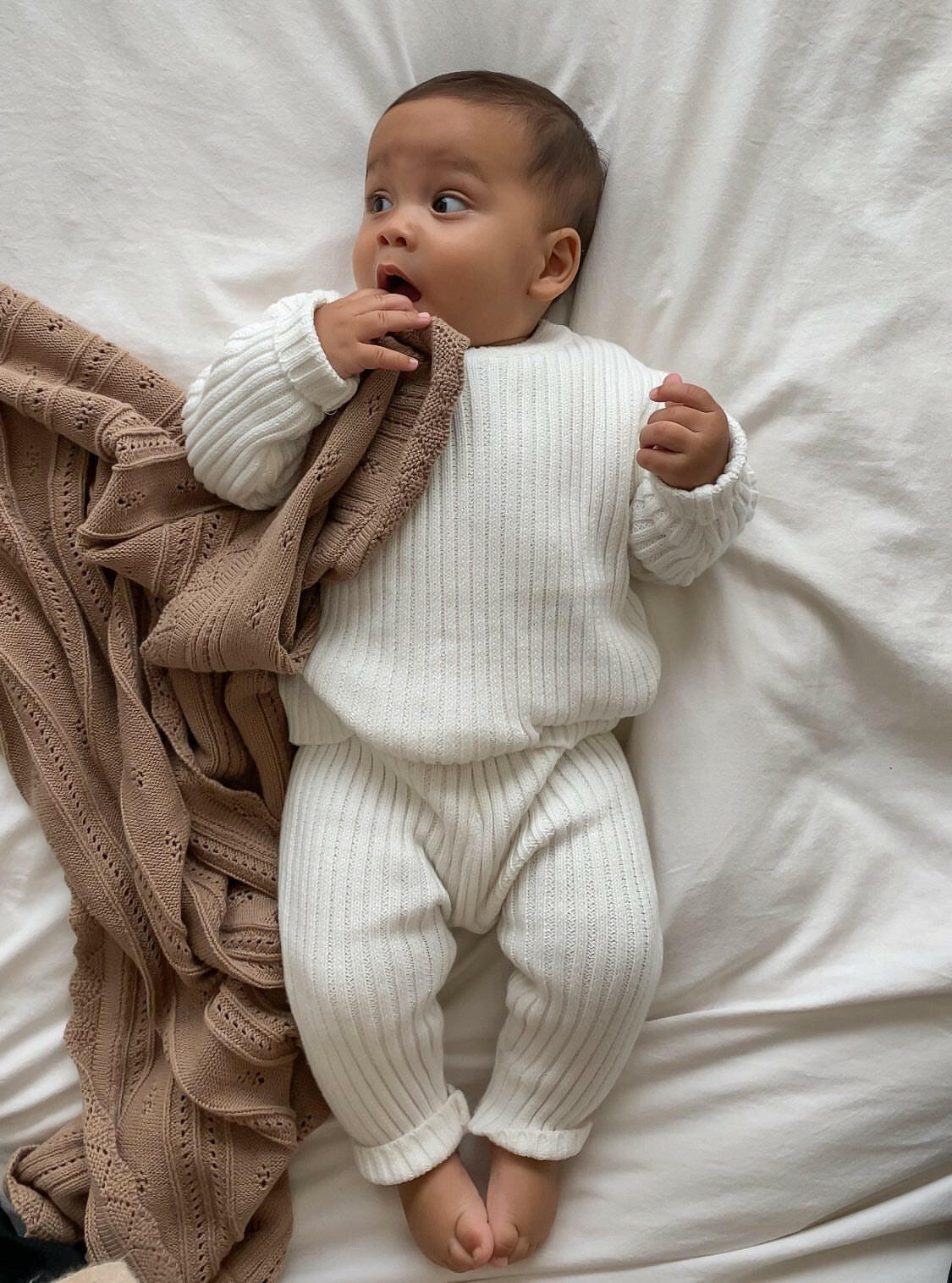 Chunky Rib Pullover - White Luna + Luca