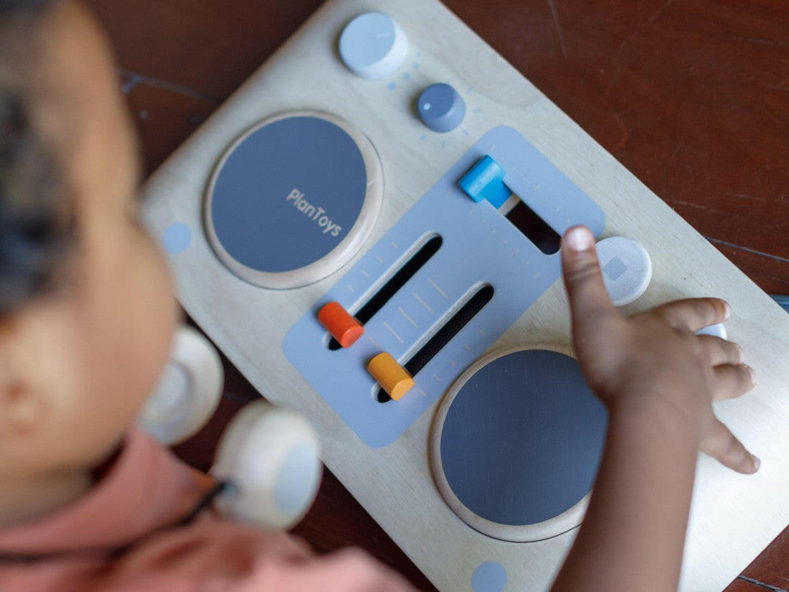 DJ Mixer Board  PlanToys