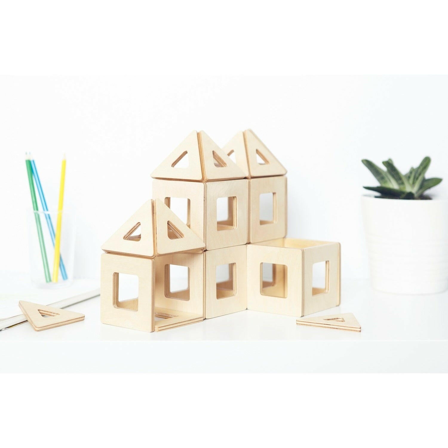 Earth Tiles - Wooden Magnetic Tiles - Natural Birch Magnetic Block Big Future Toys