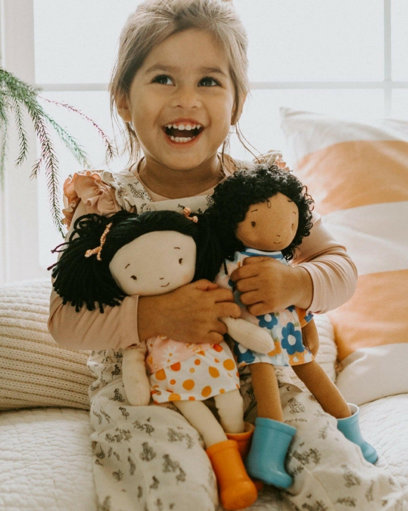 Daisy Global Sisters Doll Dolls Bunnies by the Bay