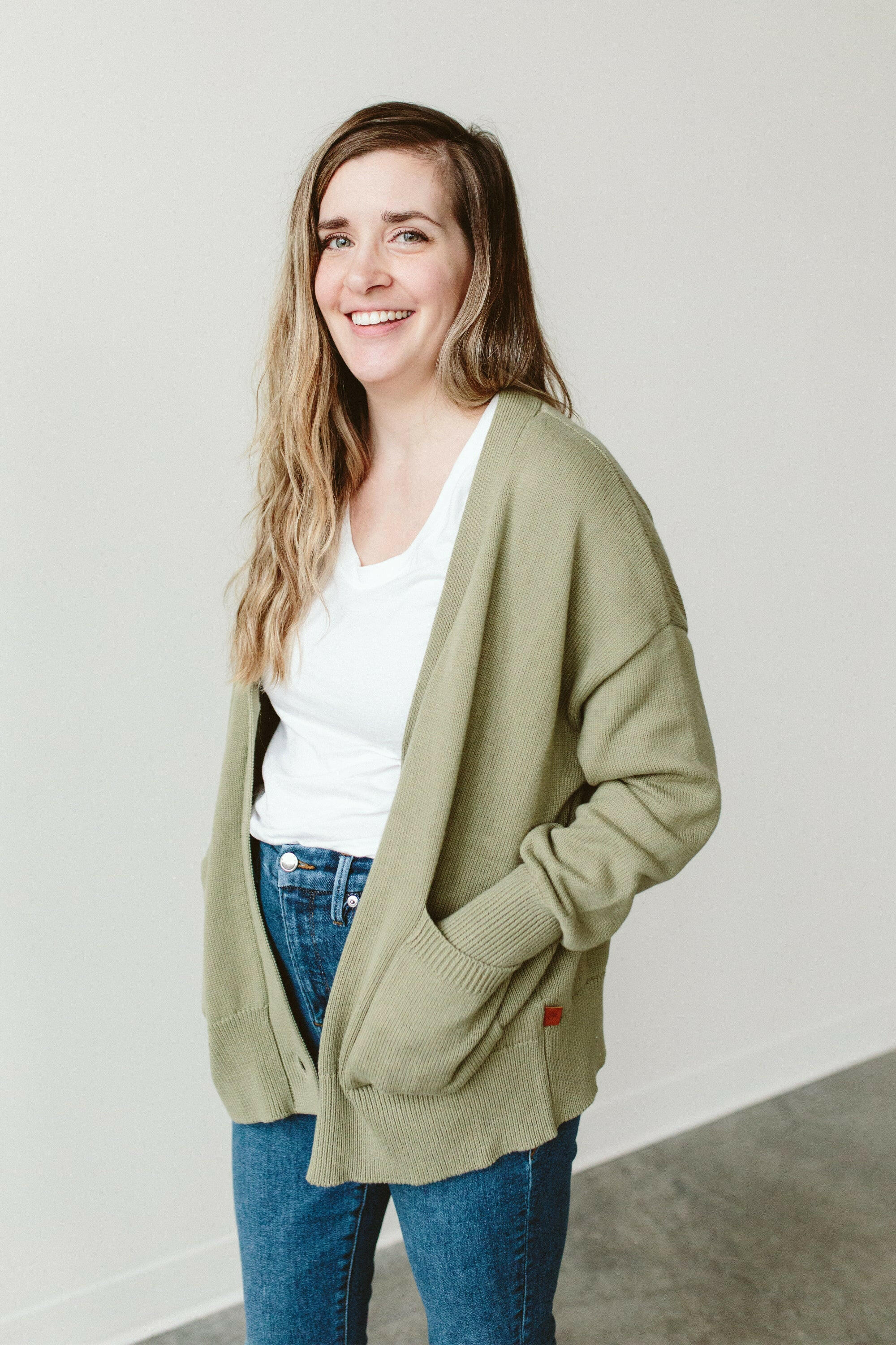 WOMENS KNIT BUTTON-UP SWEATER | ARTICHOKE womens apparel goumikids
