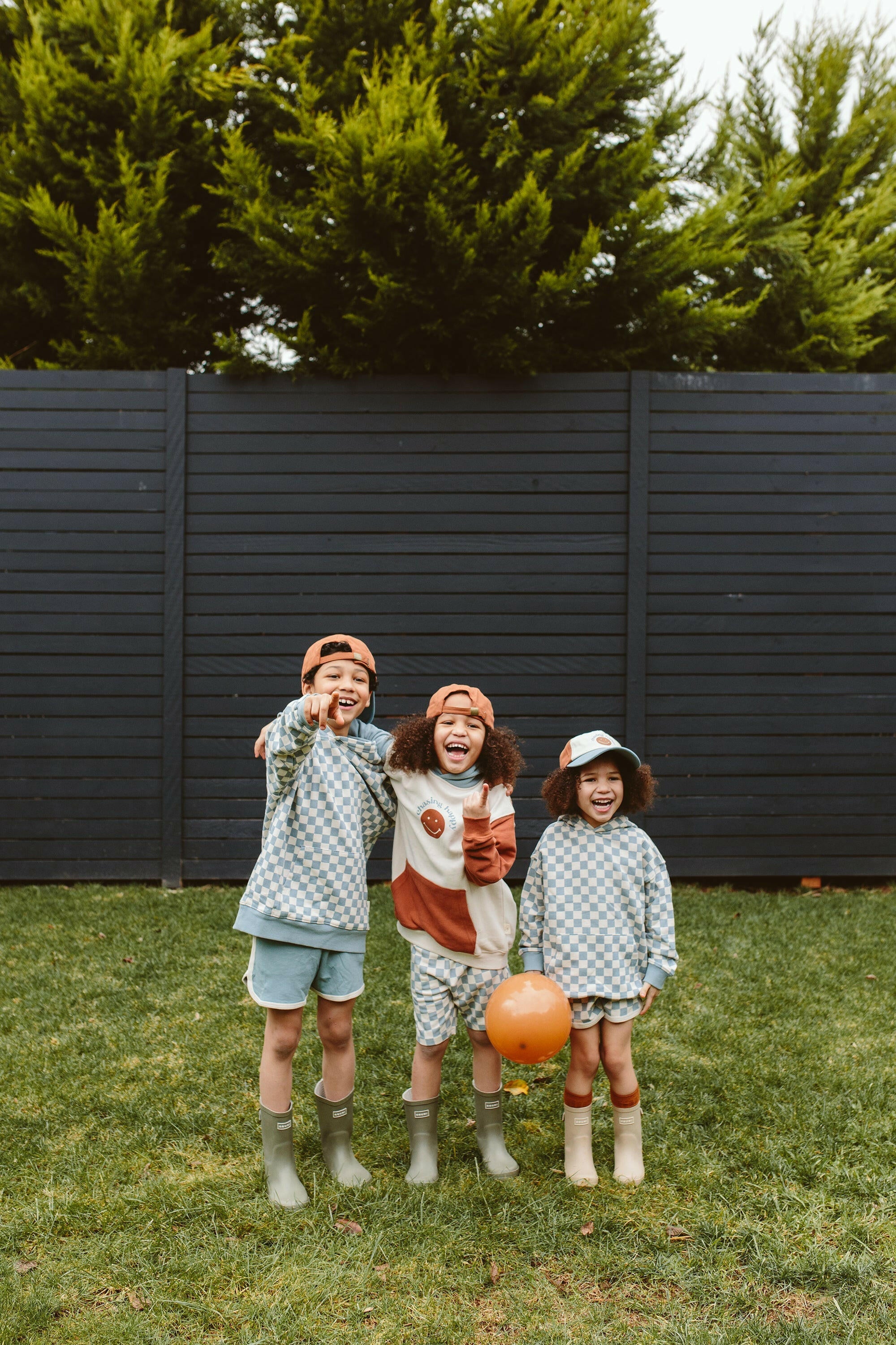 SHORTS | POOLSIDE goumikids