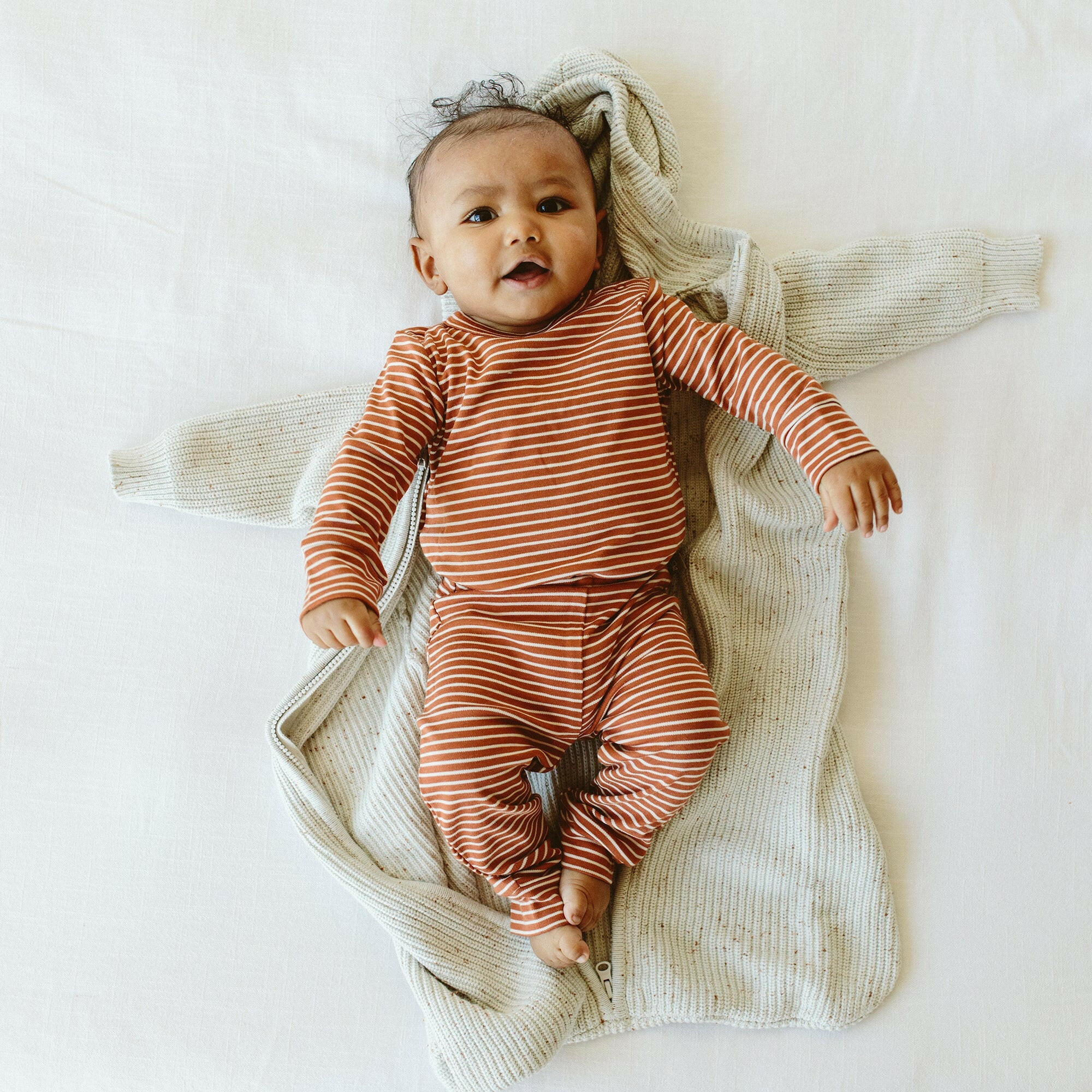 KNIT WEARABLE BLANKET | SHELL Outerwear goumikids