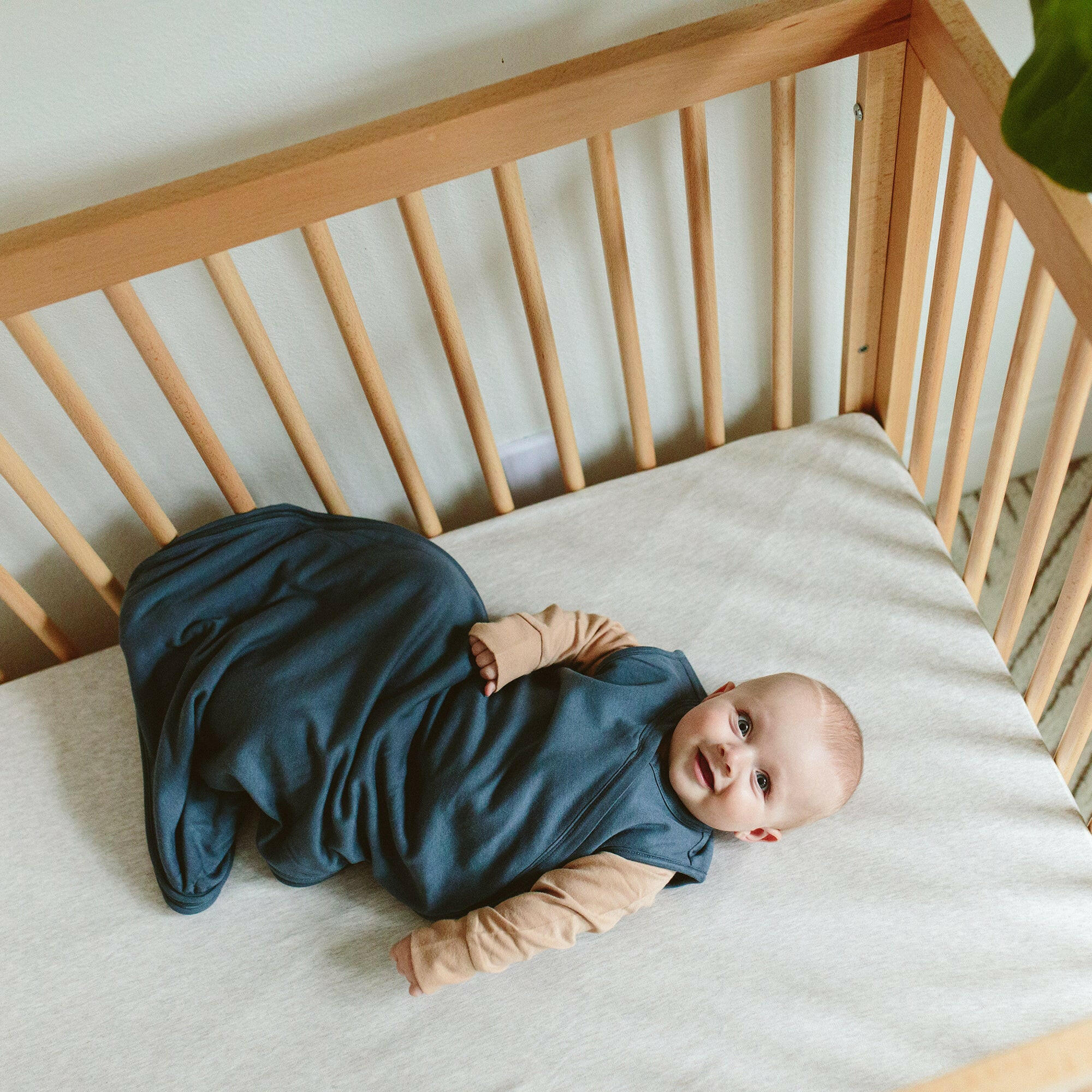 CRIB SHEETS | STORM GRAY crib sheets goumikids