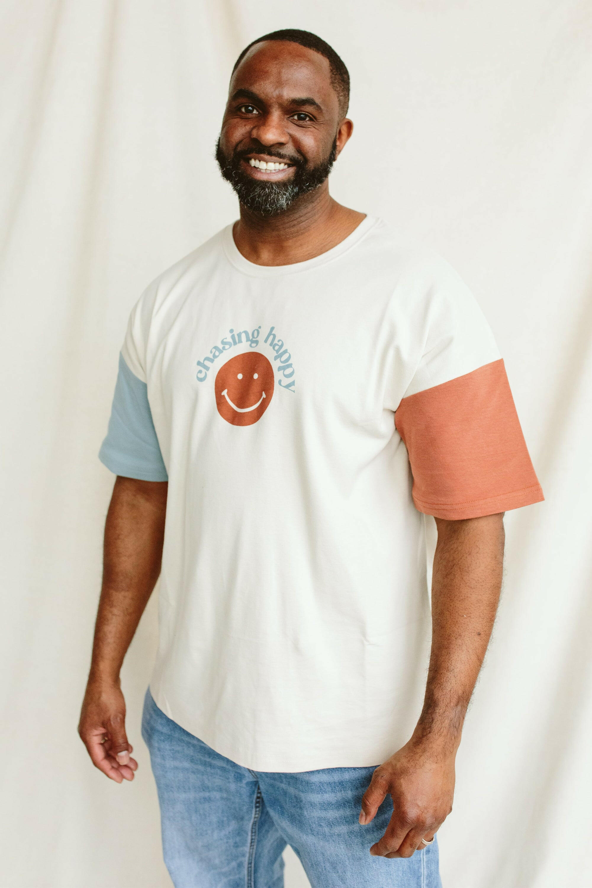 PARENT TEE | CHASING HAPPY womens apparel goumikids XS/S