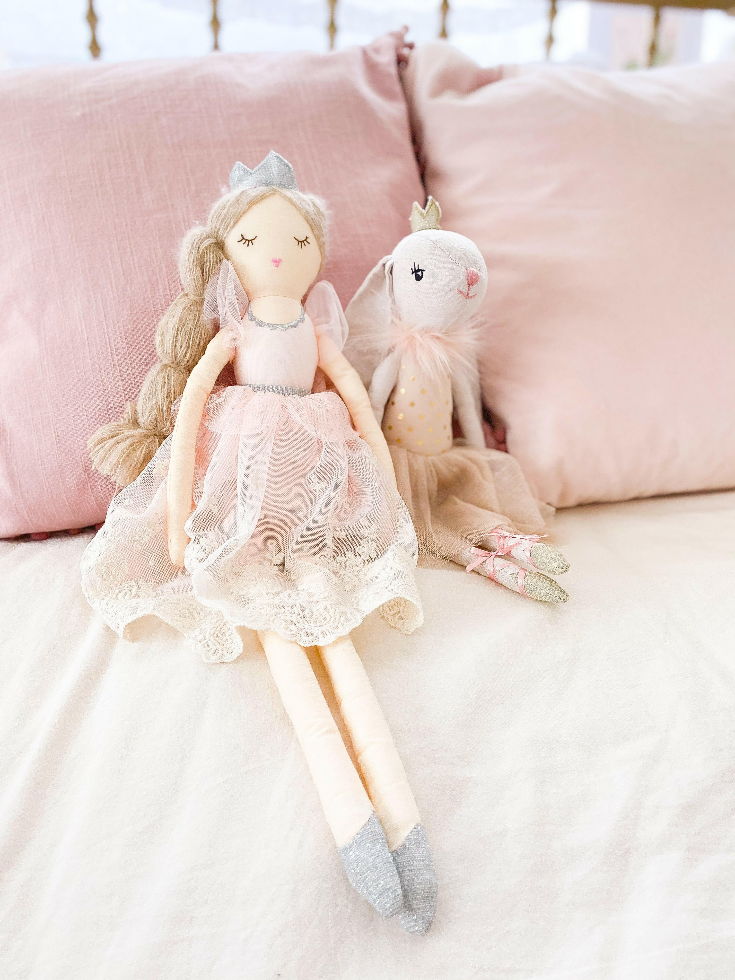 OLIVIA PRINCESS DOLL Doll MON AMI