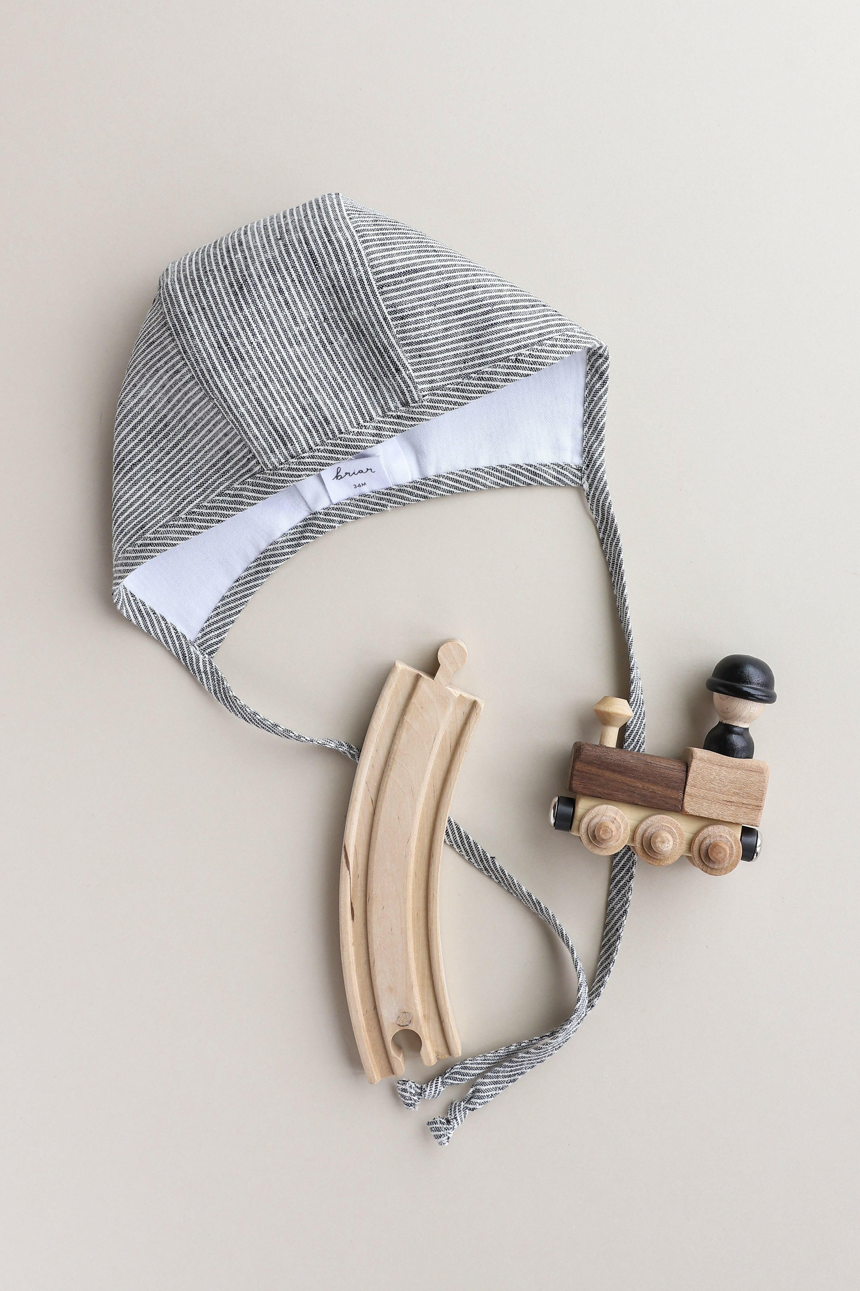 Natural Stripe Bonnet Cotton-Lined Bonnets Briar Baby®