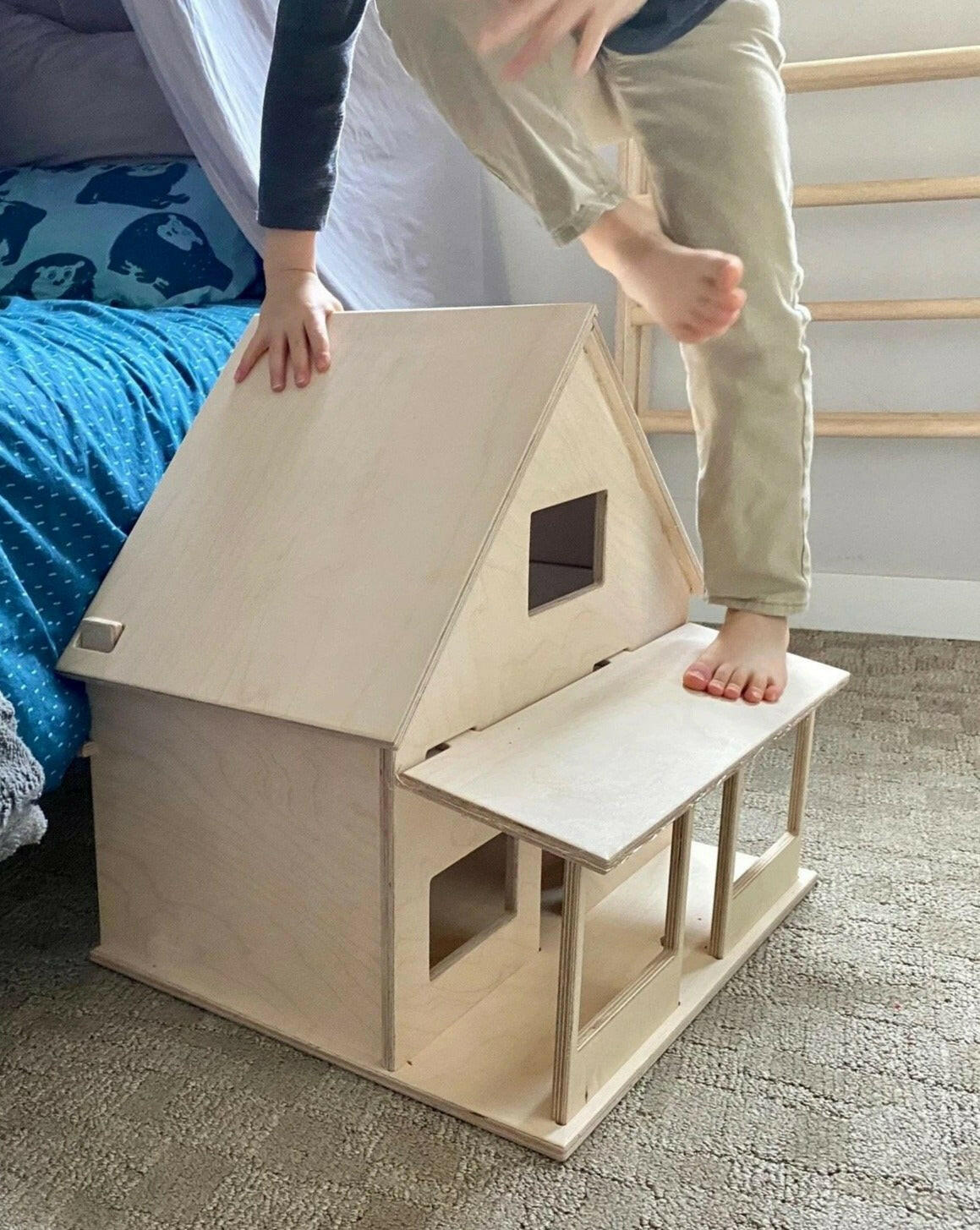 Lovering Lake House Dollhouses Conifer Toys