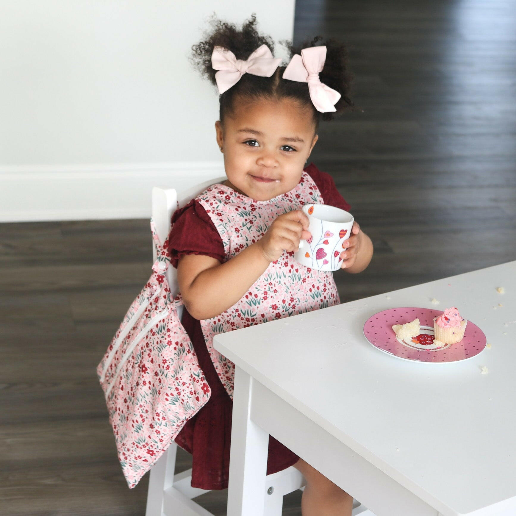 Blushing Blooms - Waterproof Wet Bag (For mealtime, on-the-go, and more!) BapronBaby