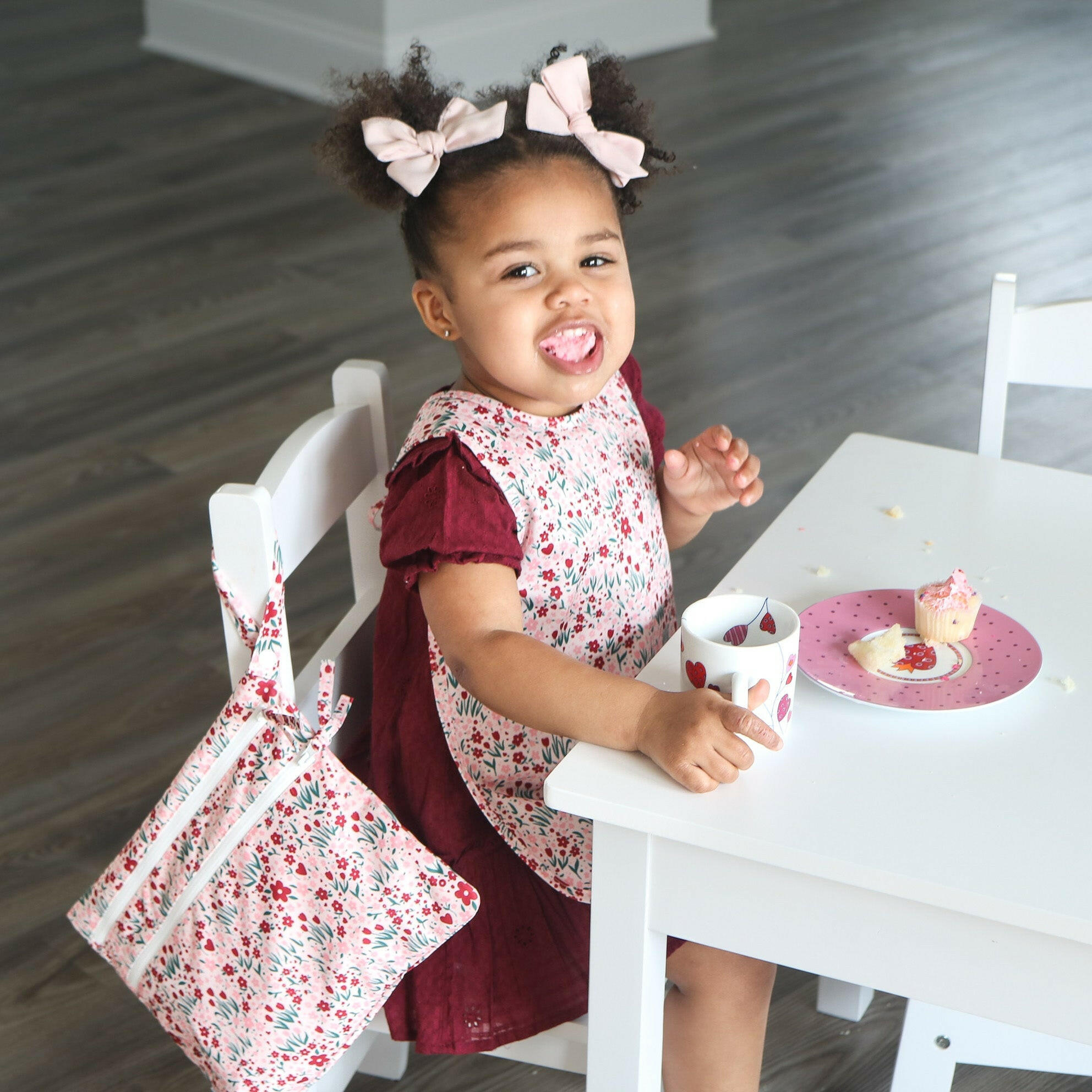 Blushing Blooms - Waterproof Wet Bag (For mealtime, on-the-go, and more!) BapronBaby
