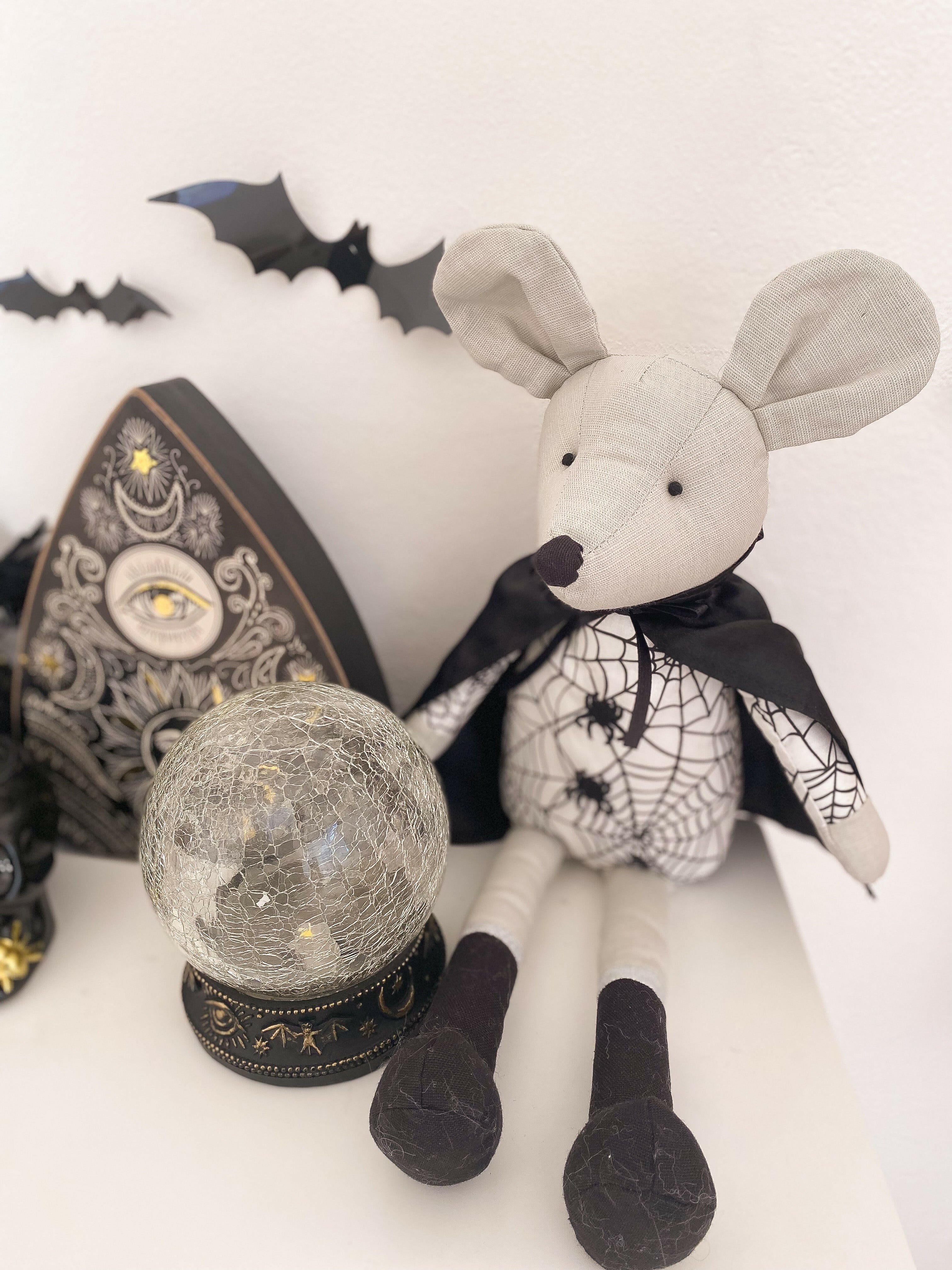 Bouvier Vampire Mouse Doll MON AMI