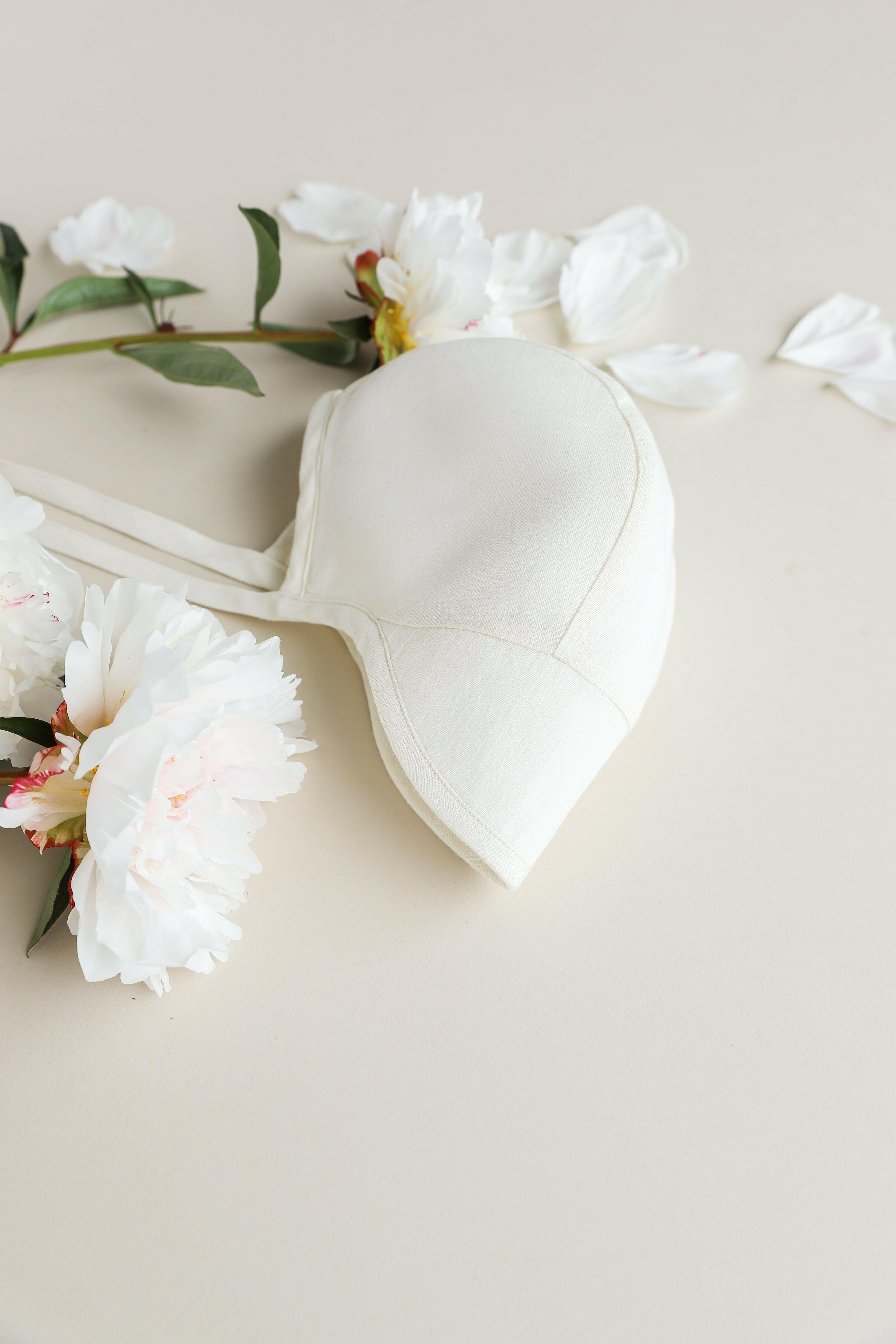 Brimmed Ivory Linen Bonnet Cotton-Lined Bonnets Briar Baby®