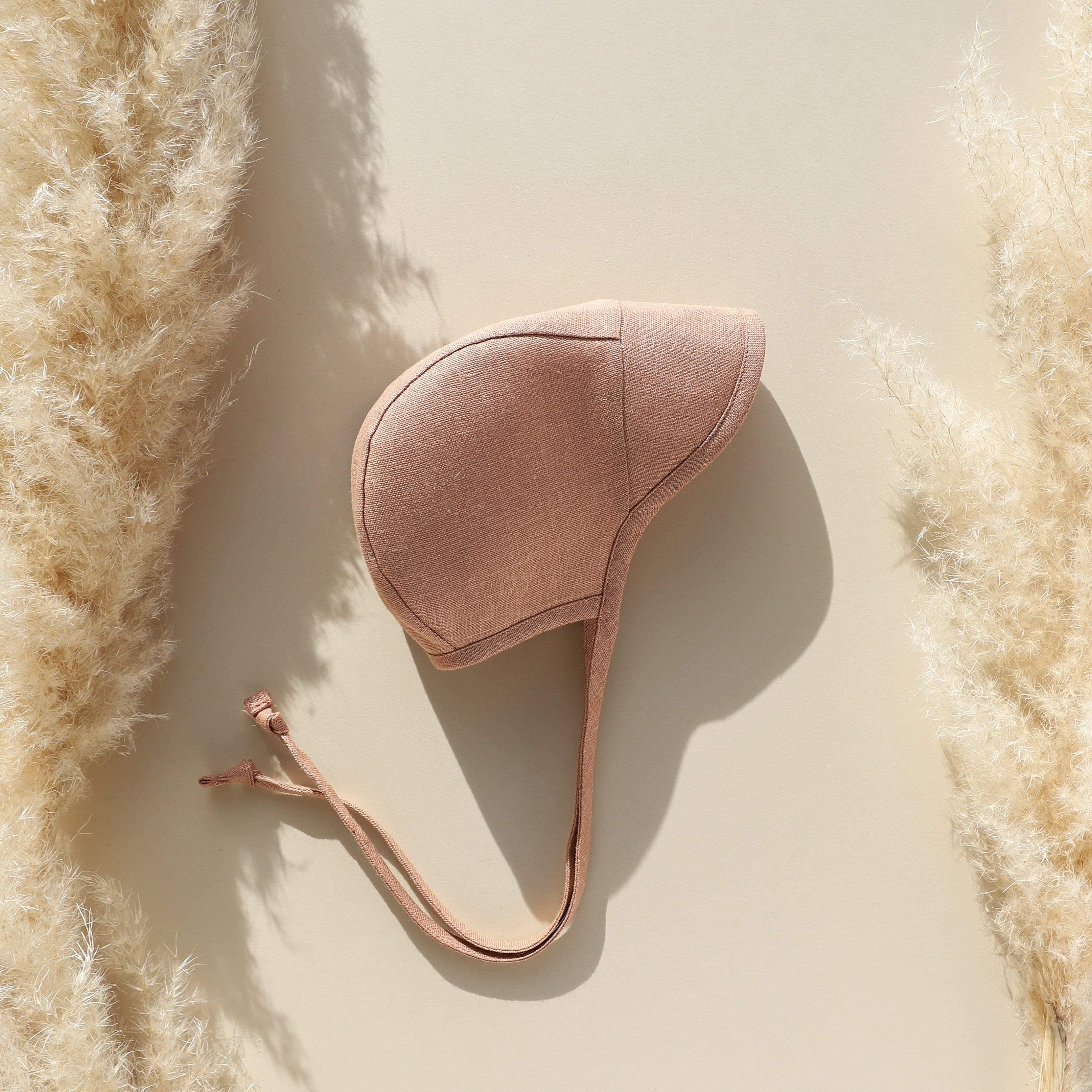 Brimmed Wren Linen Bonnet Cotton-Lined Bonnets Briar Baby®