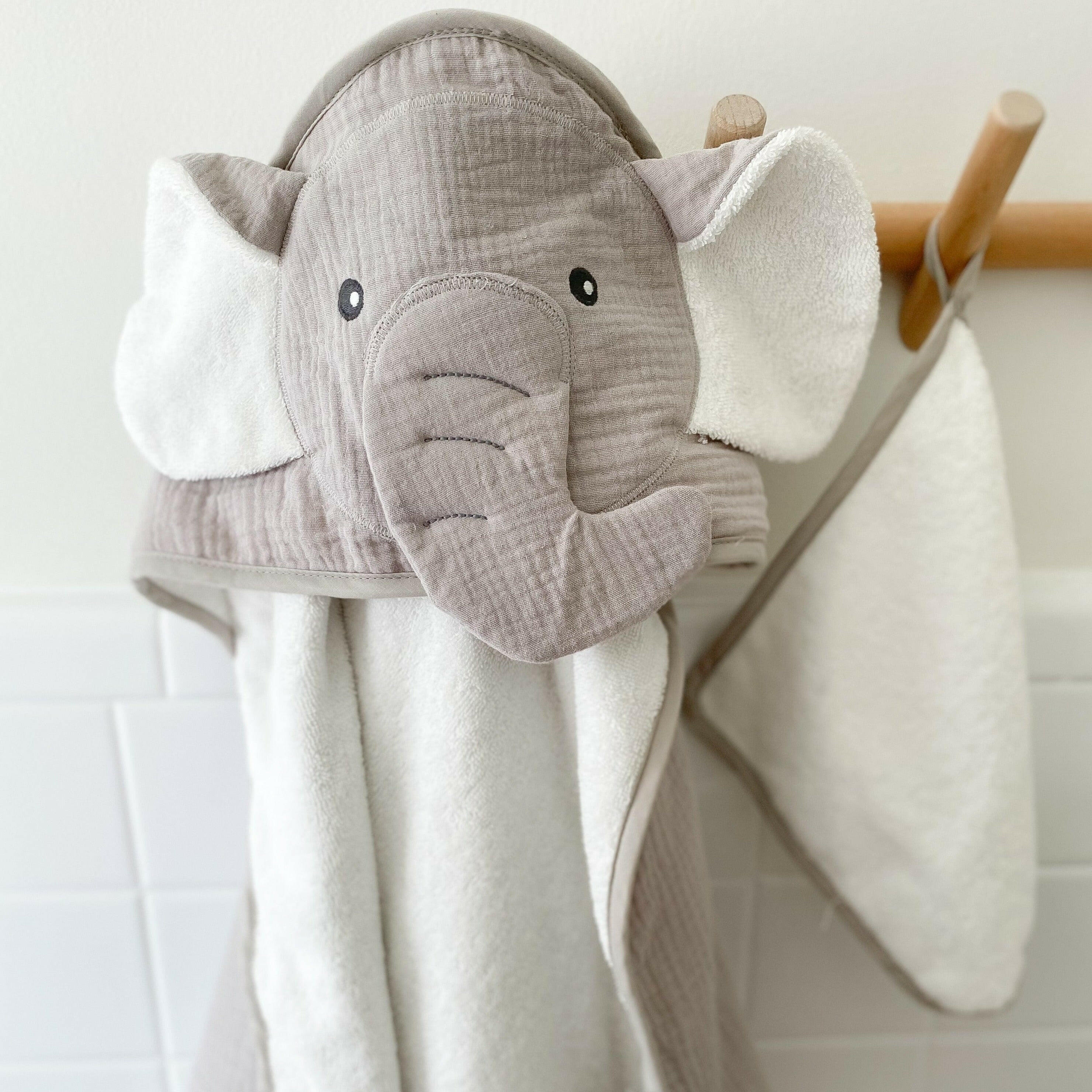 PETIT ELEPHANT TOWEL AND WASHCLOTH SET Hooded Bath Wraps MON AMI