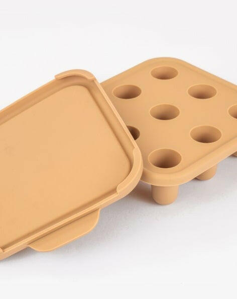 Ice Cube Tray Feeding Moss & Fawn