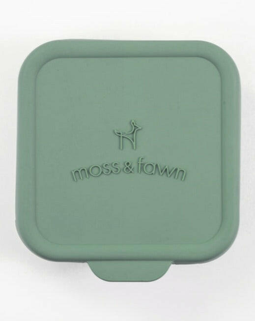 Ice Cube Tray Feeding Moss & Fawn