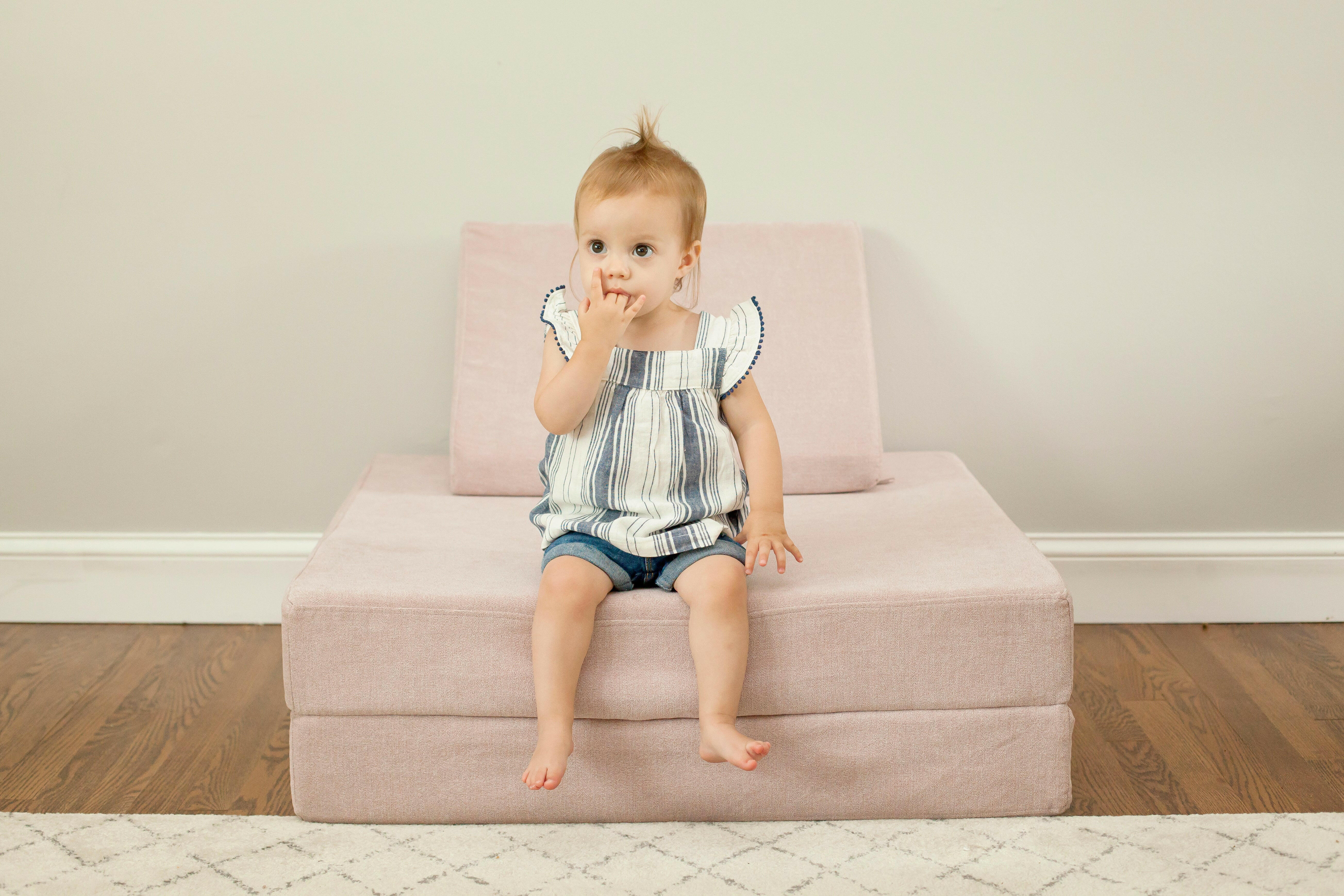 Kozy Couch Couch iloveplum