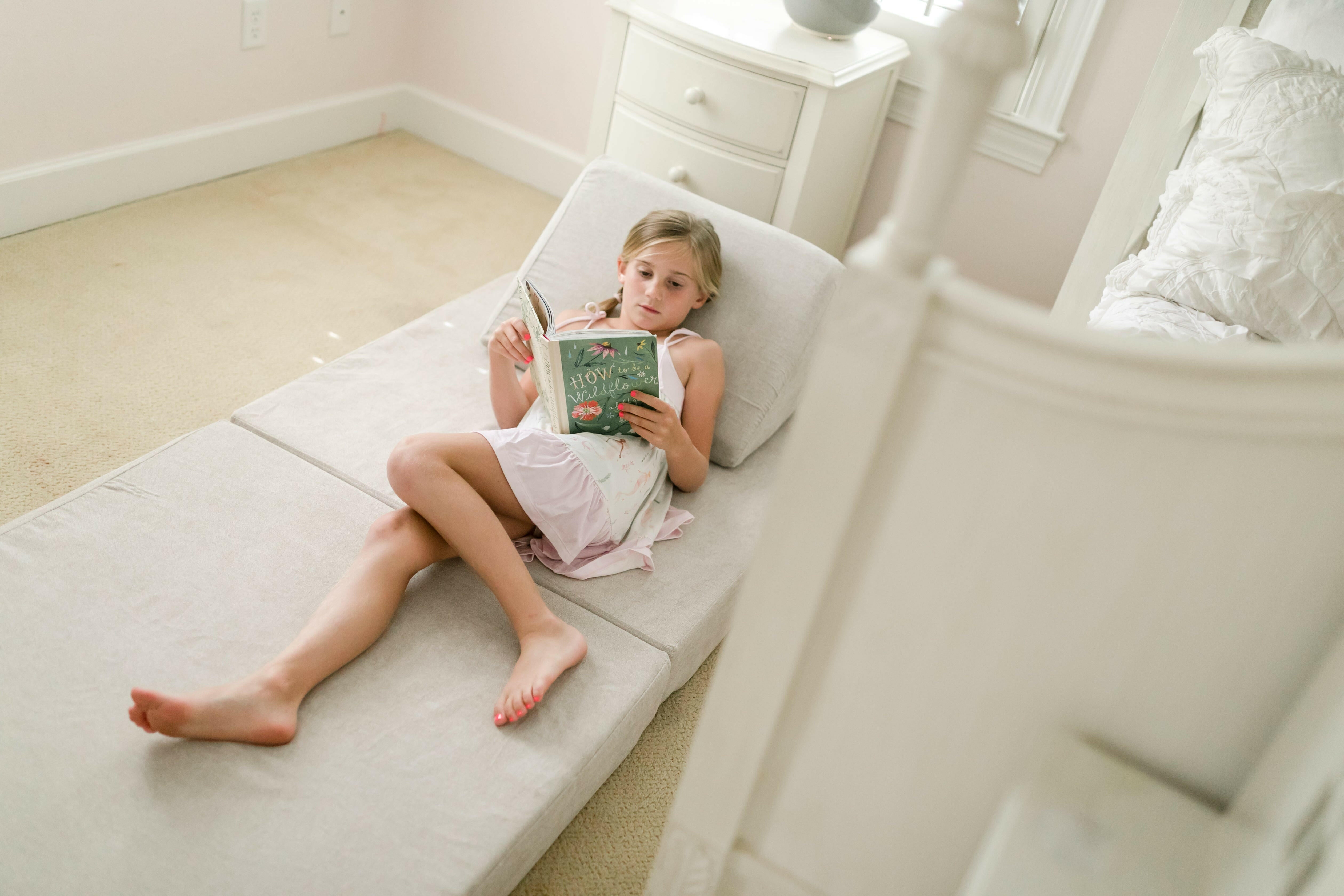 Kozy Couch Couch iloveplum