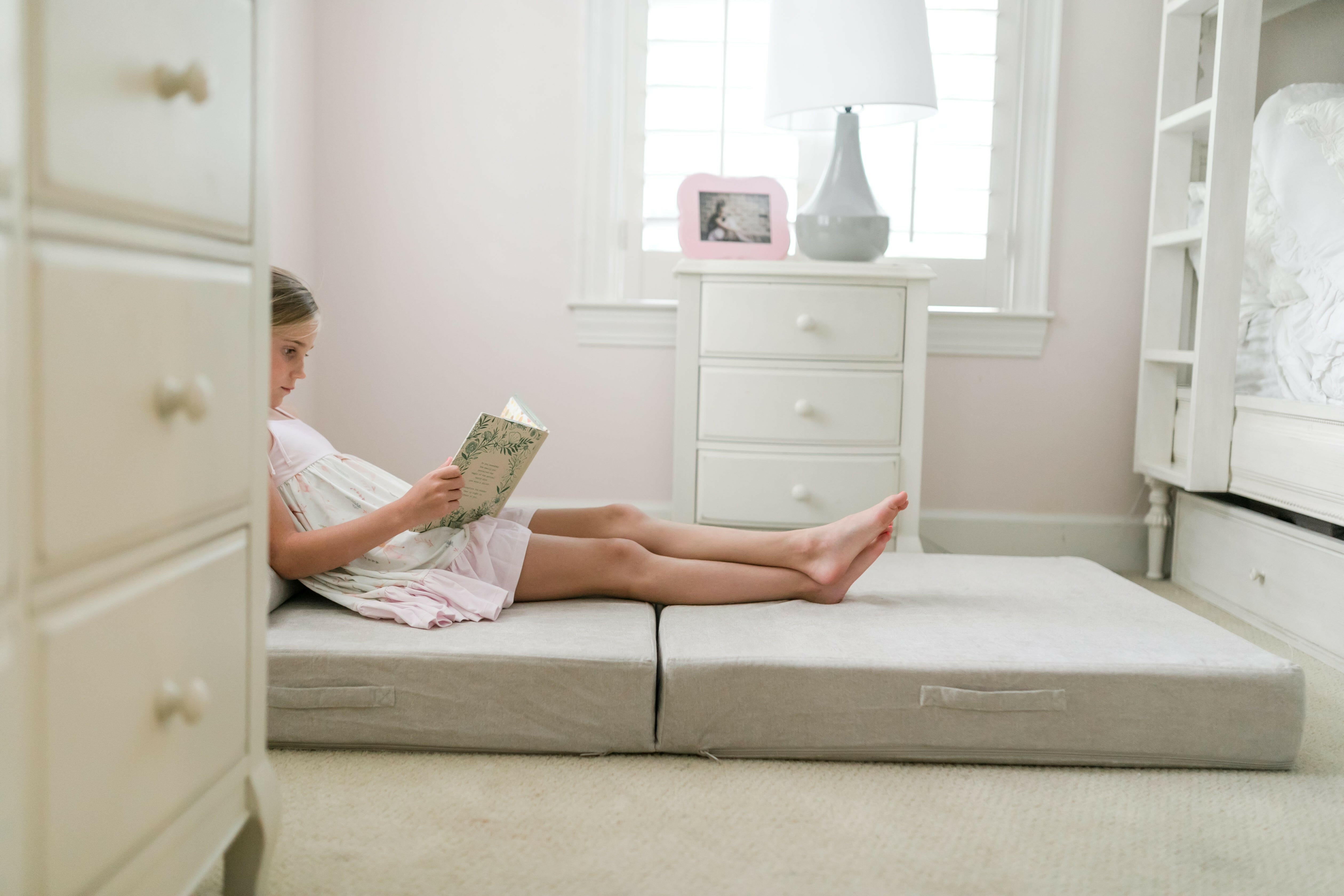 Kozy Couch Couch iloveplum