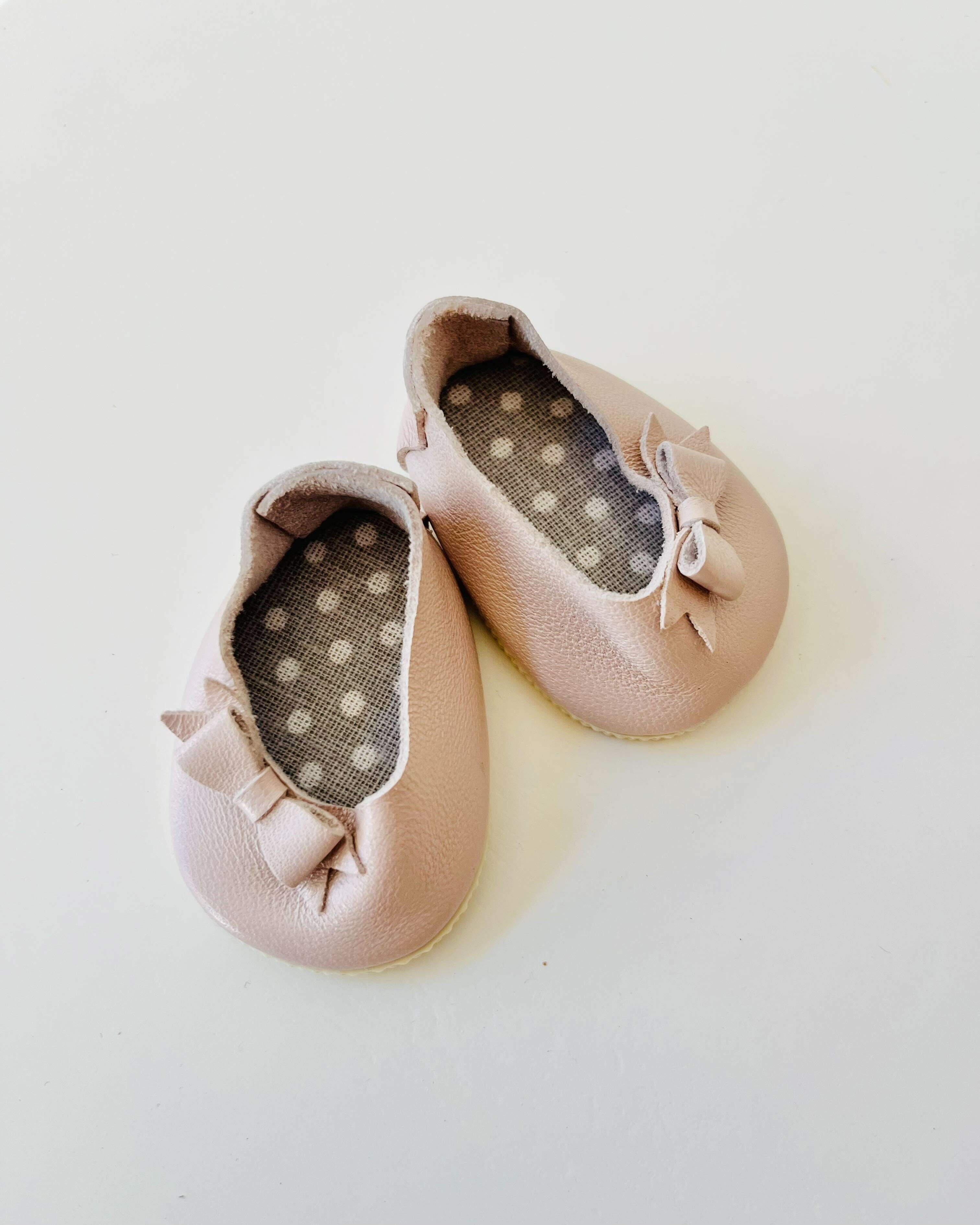 Minikane Doll Shoes Doll Accessories Little Wonder & Co. Suede / Light Pink