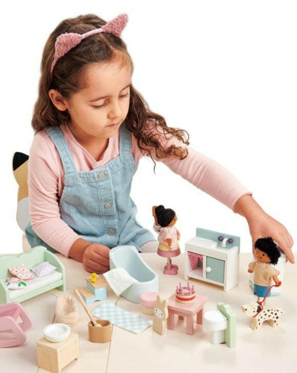 Mrs. Forrester and the Baby Dolls Tender Leaf