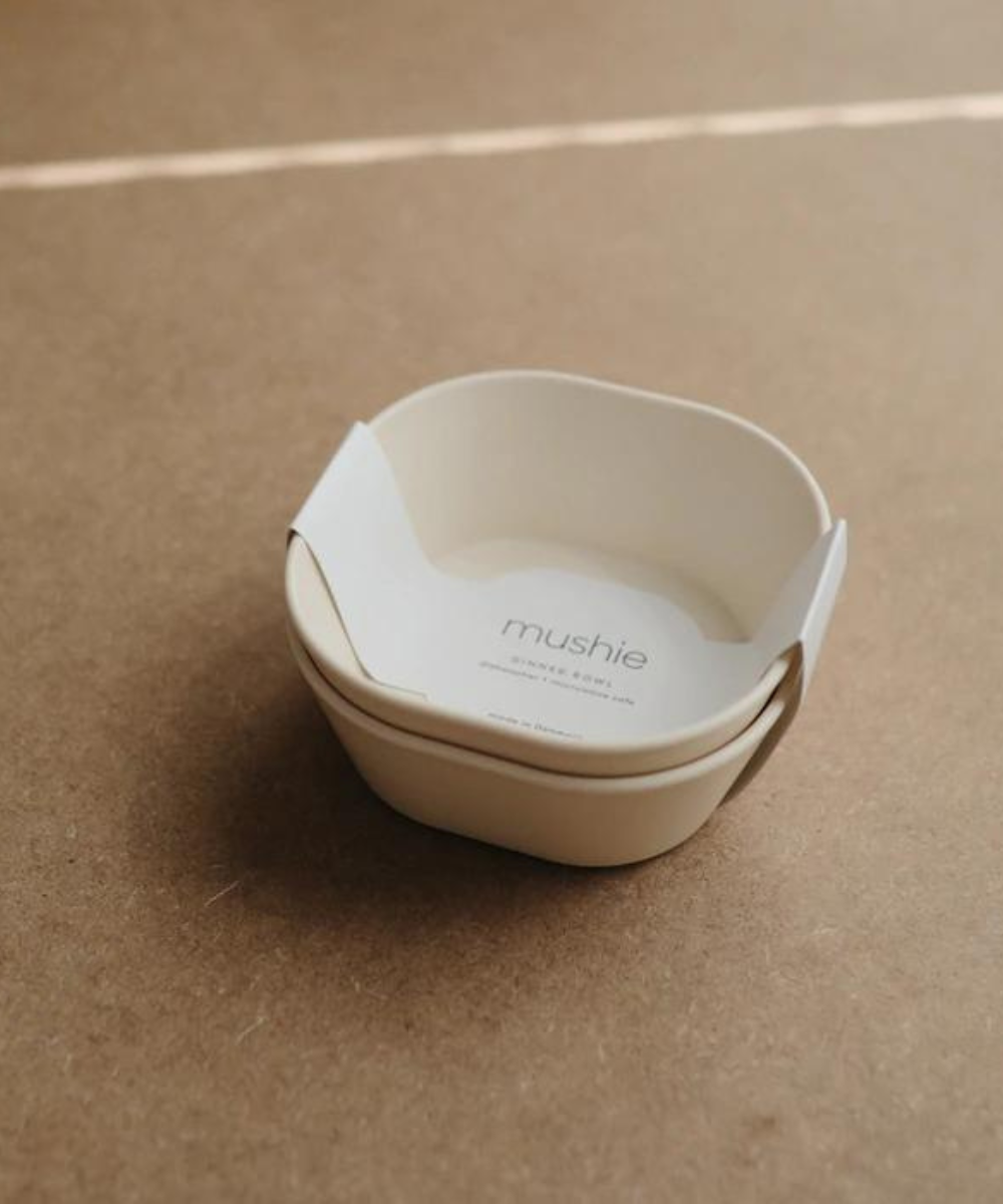 http://littlewonderandco.com/cdn/shop/products/MushieSquareDinnerBowls_8.png?v=1652203632