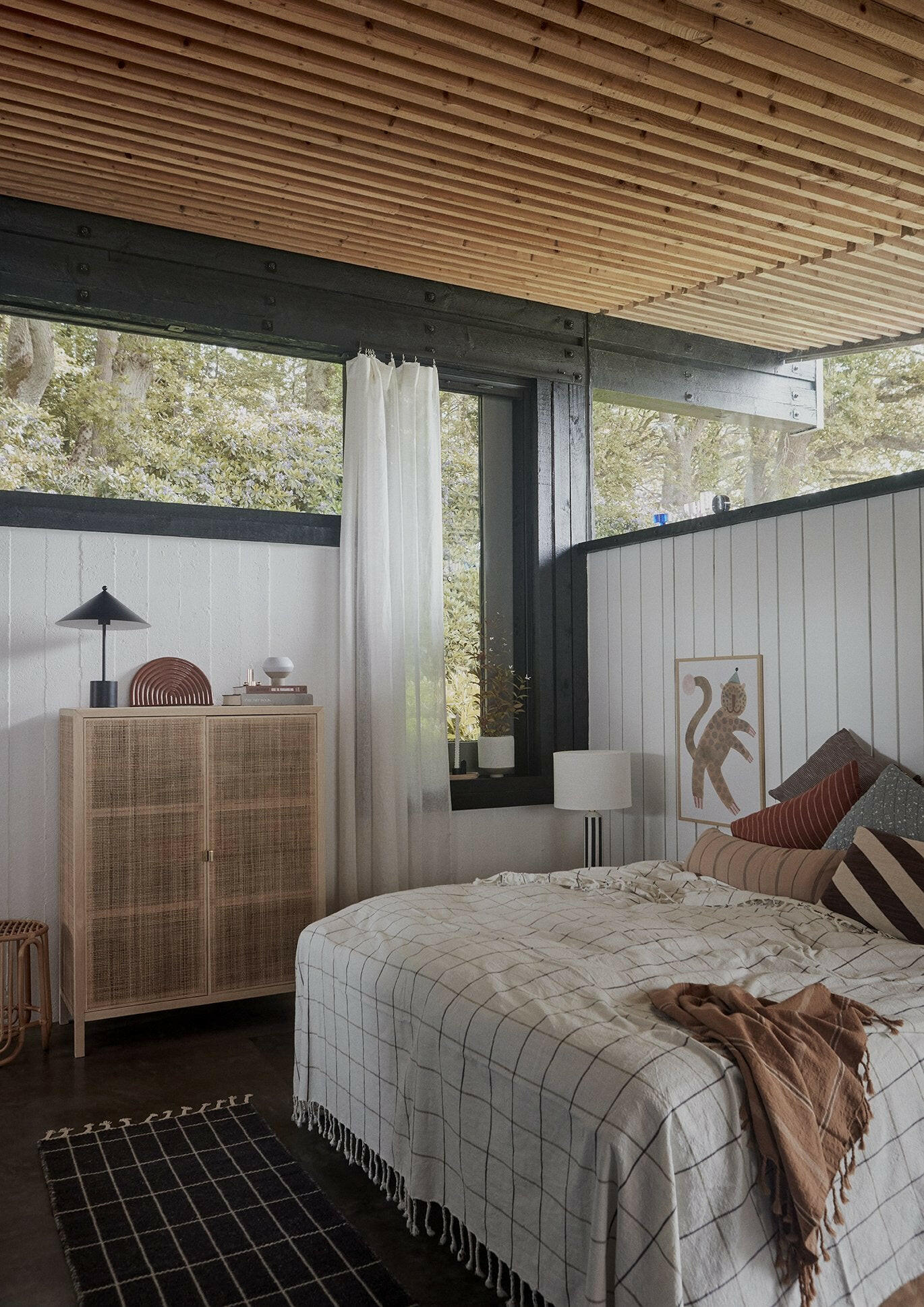 Grid Rug - Runner - Offwhite / Anthracite Rugs OYOY