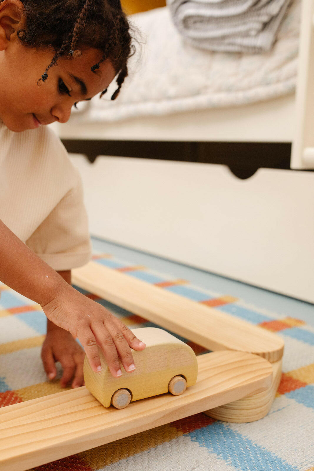 Acrobat | Balance Beam Playroom Piccalio