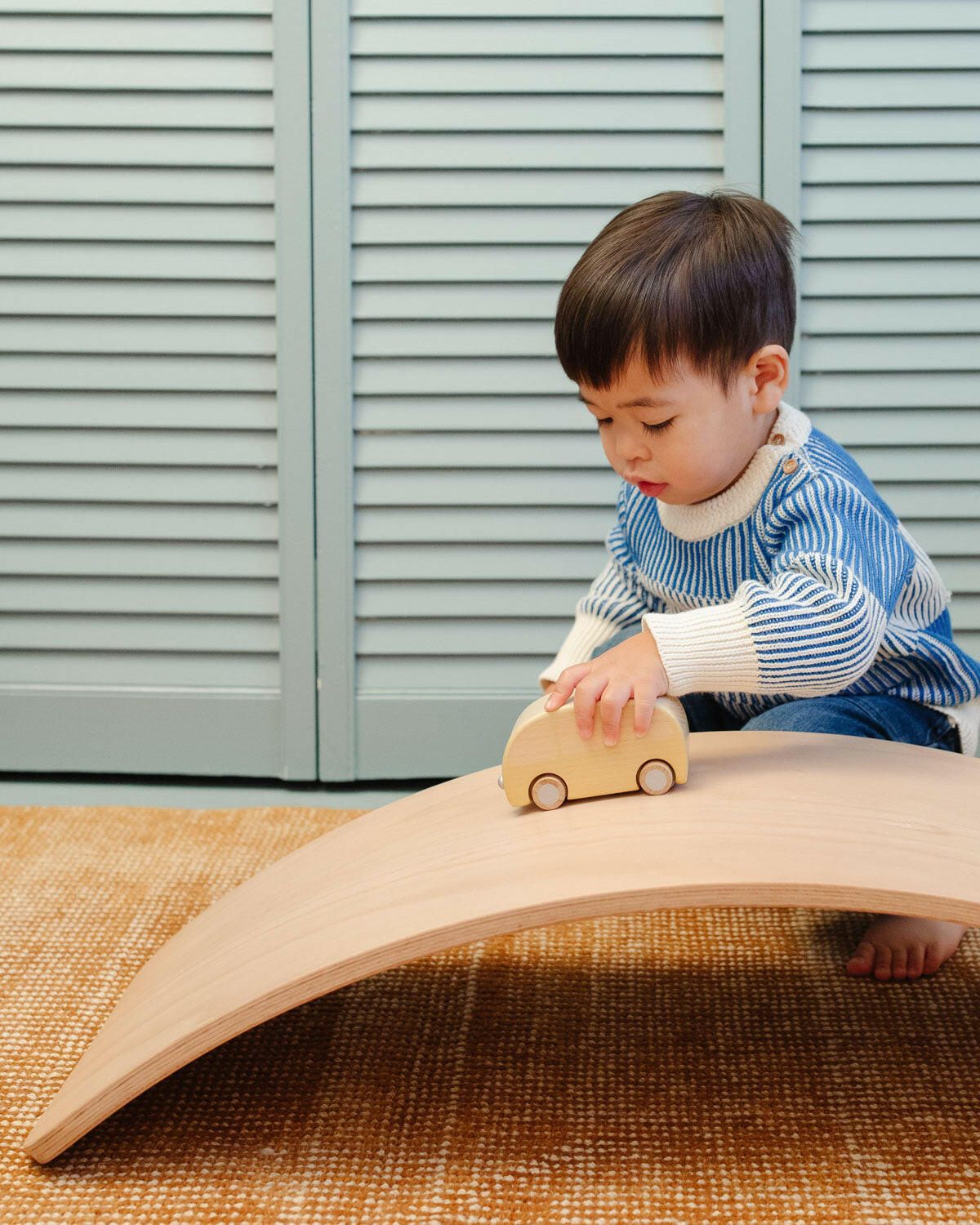 Surfer | Balance Board Playroom Piccalio