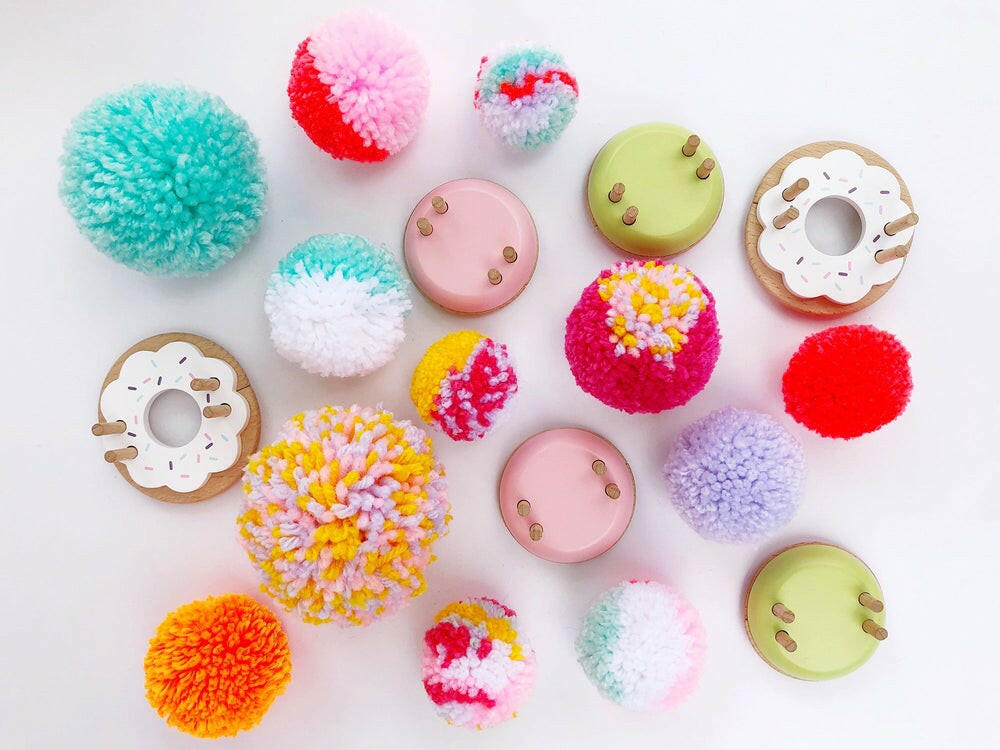 Donut Pom Makers Pom Maker