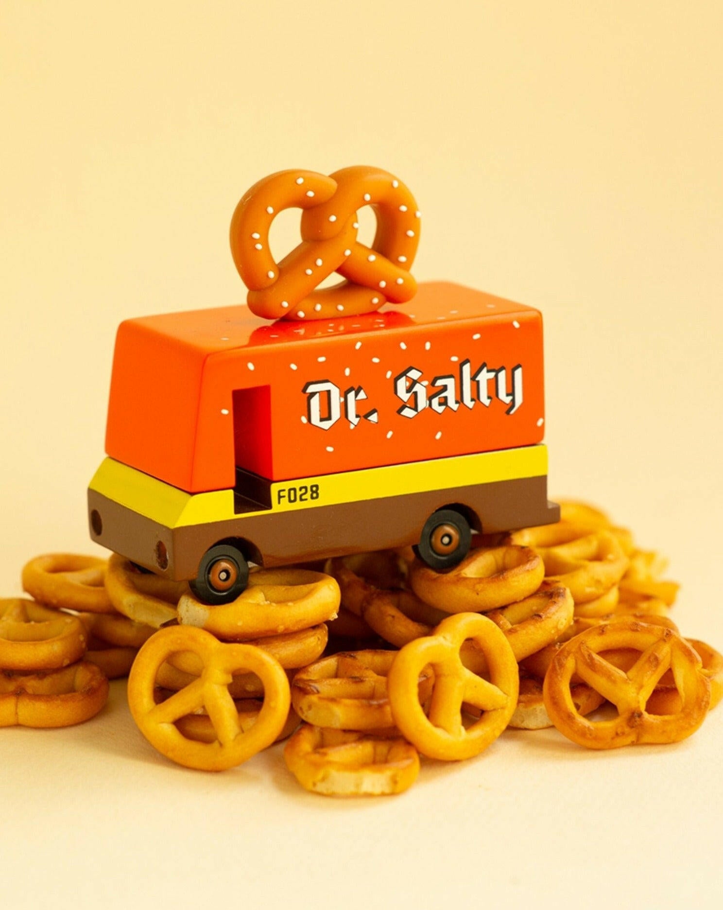 Pretzel Van Cars Candylab Toys