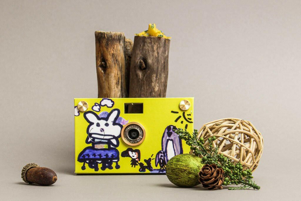 Happy Bunny & Her Friends Paper Digital Camera Father's Factory