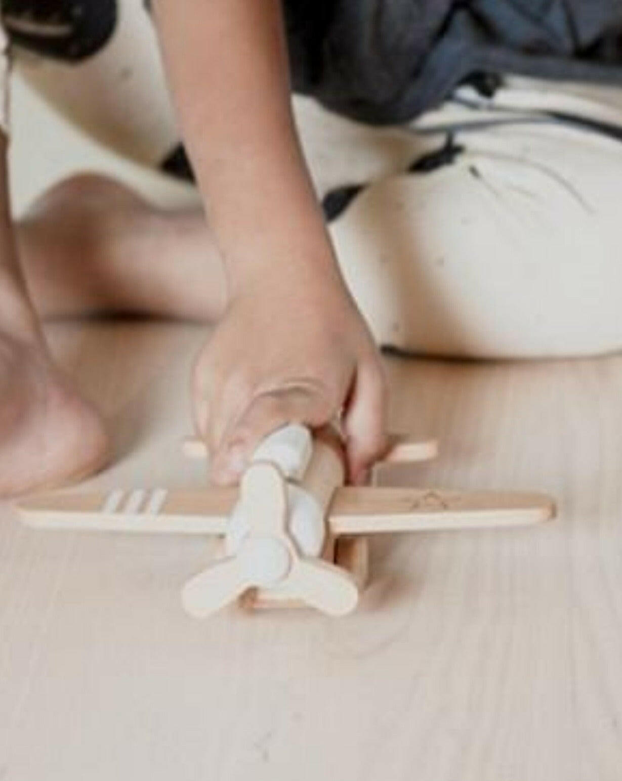 Hikoki propeller - Wooden Wind-up Propeller Plane Kids Propeller Plane Toy kiko+ and gg*