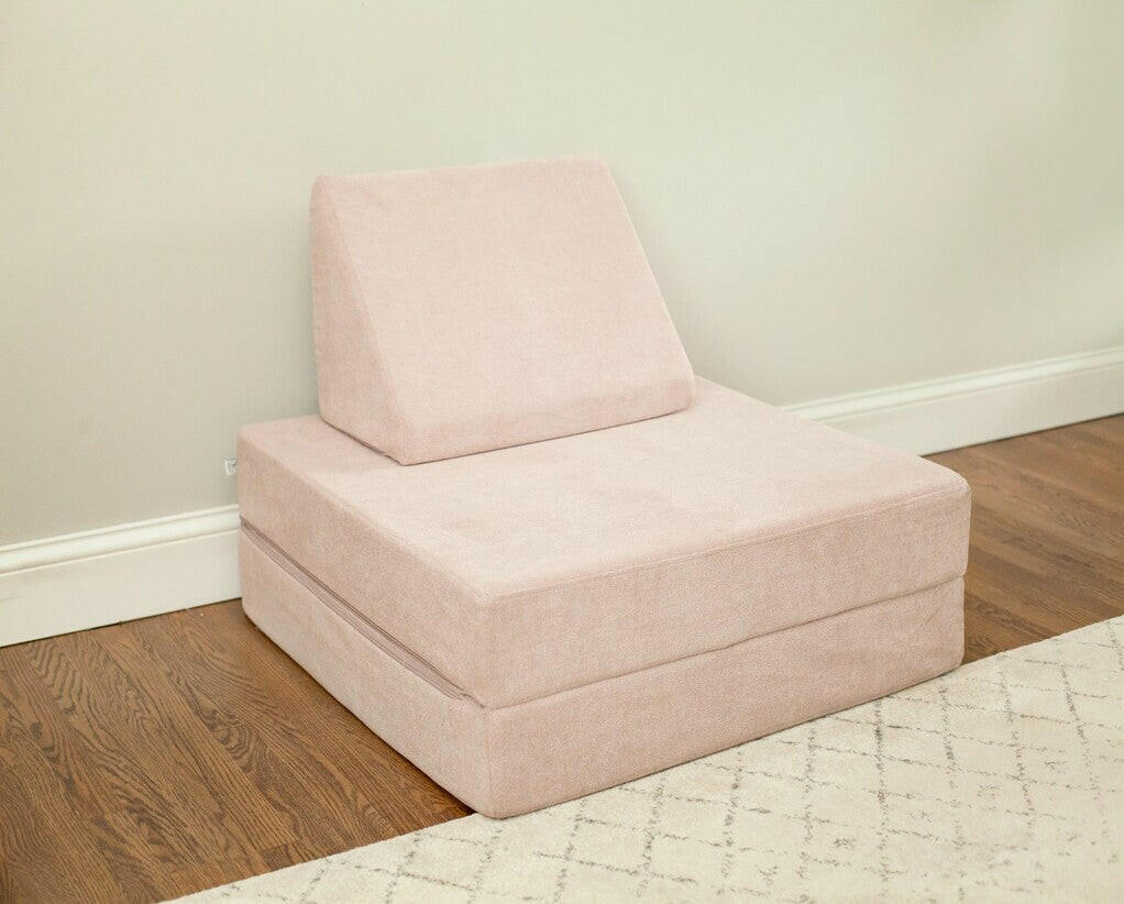 Kozy Couch Couch iloveplum Rose