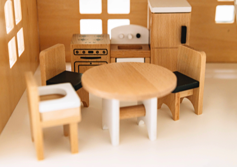 Dollhouse Accessories Wonder and Wise